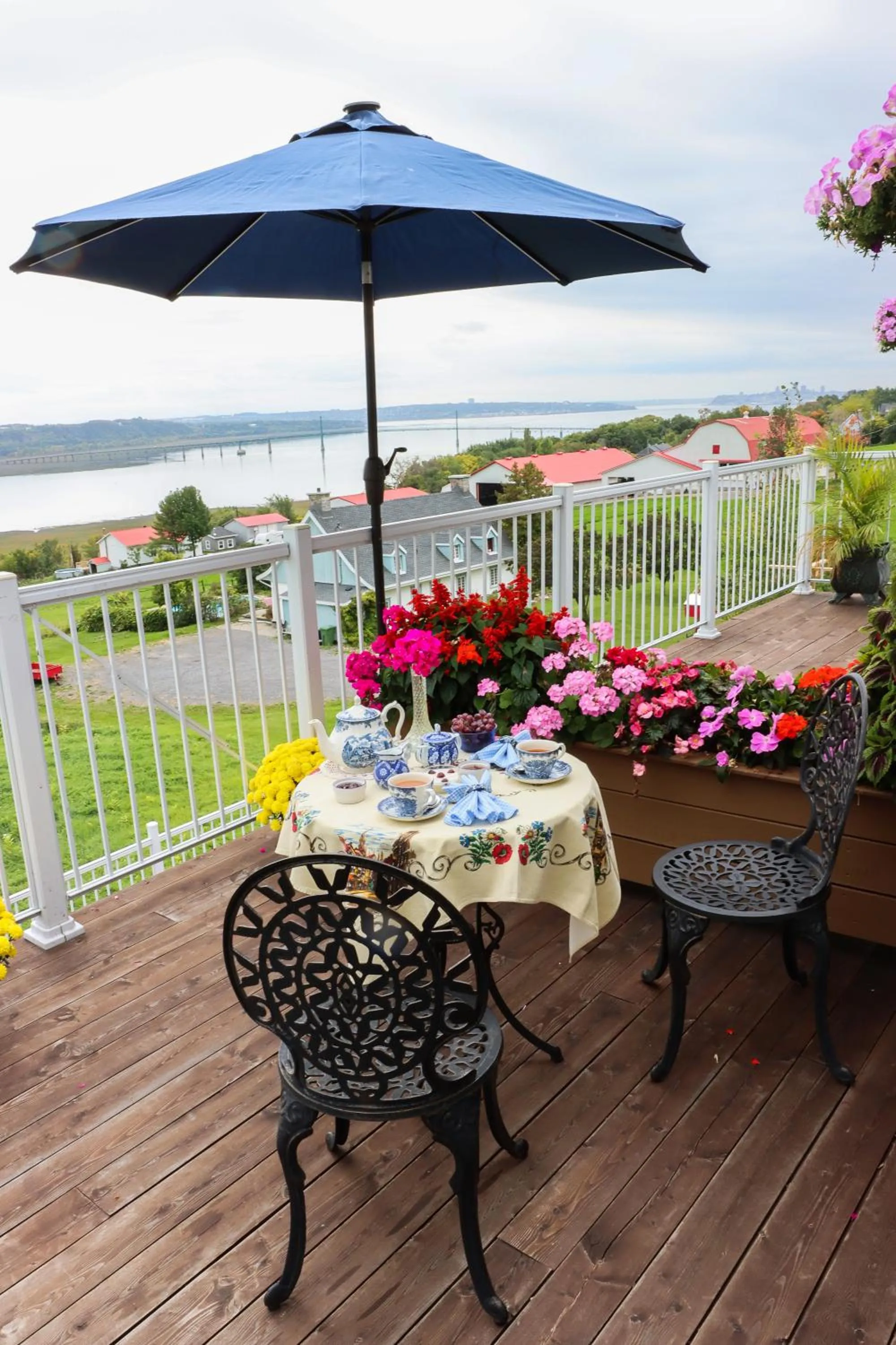 Patio in Bed & Breakfast, Gîte La Princesse des Champs
