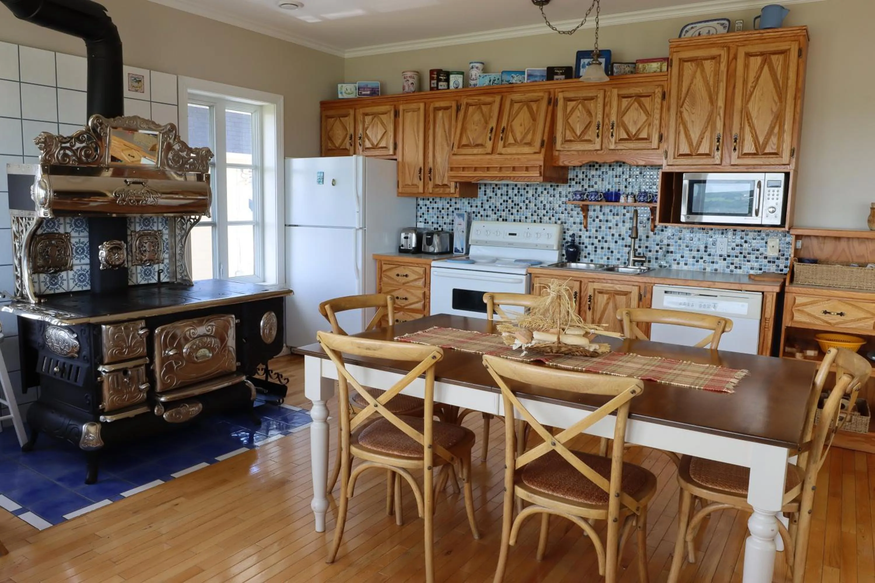 Dining area in Bed & Breakfast, Gîte La Princesse des Champs
