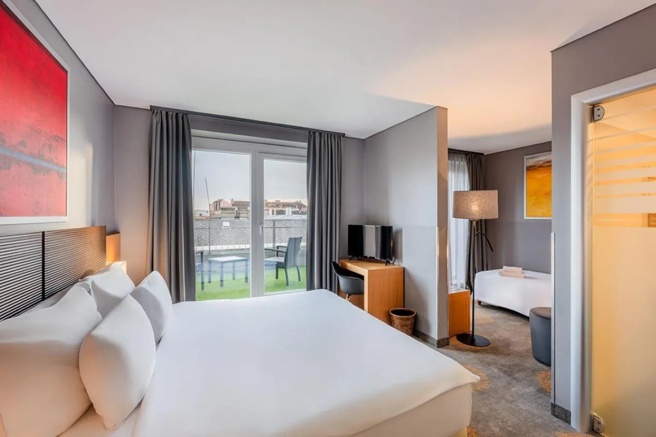 TV and multimedia, Bed in Hotel Museum Budapest