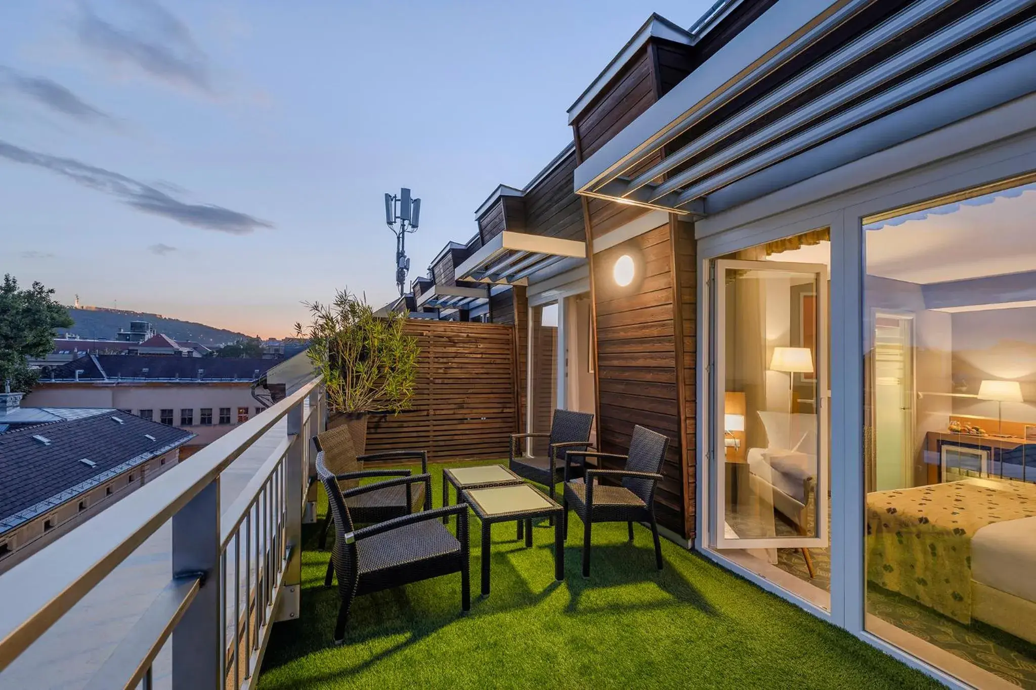 Superior Triple Room with Terrace in Hotel Museum Budapest Superior Triple Room with Terrace in Hotel Museum Budapest