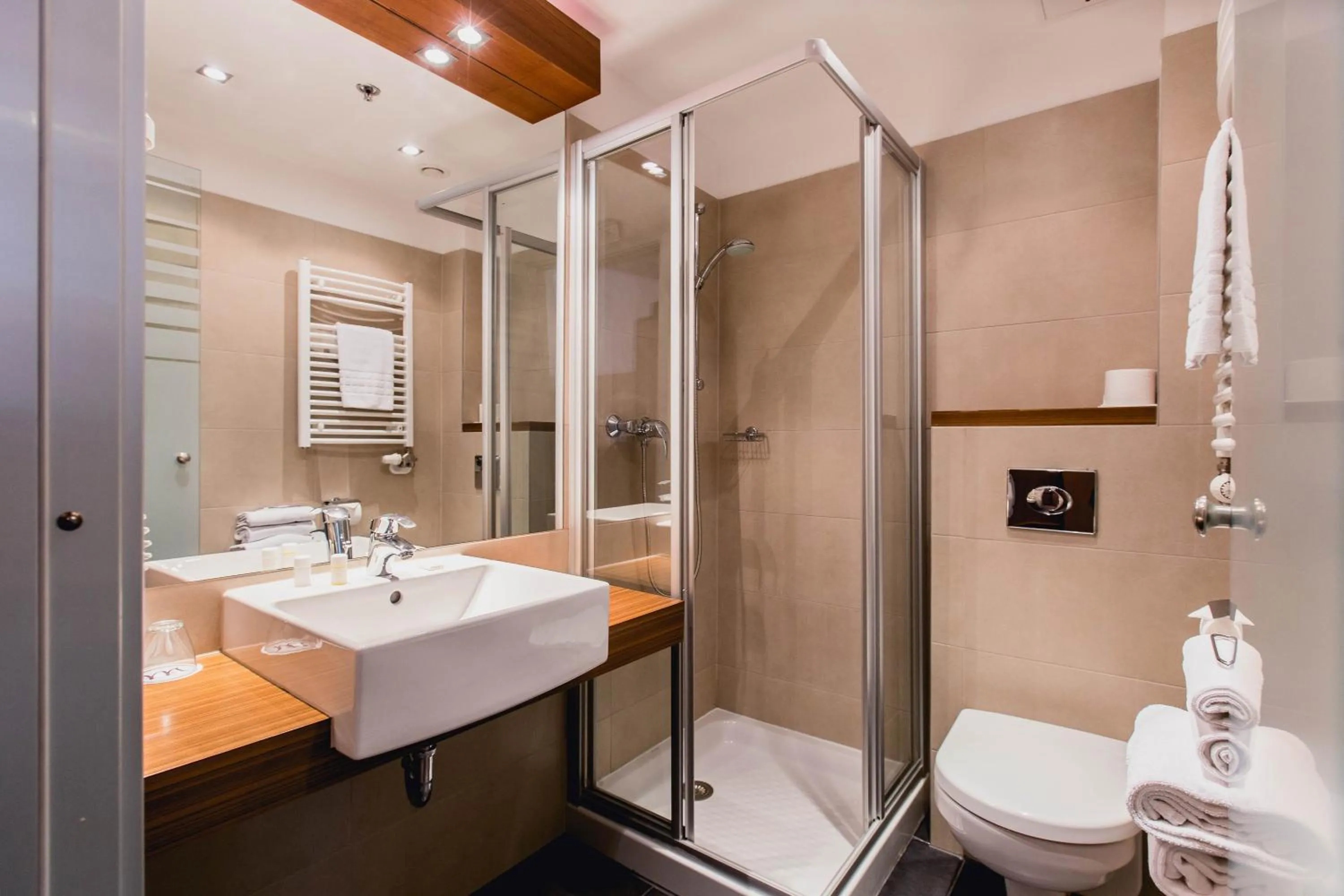 Bathroom in Hotel Museum Budapest