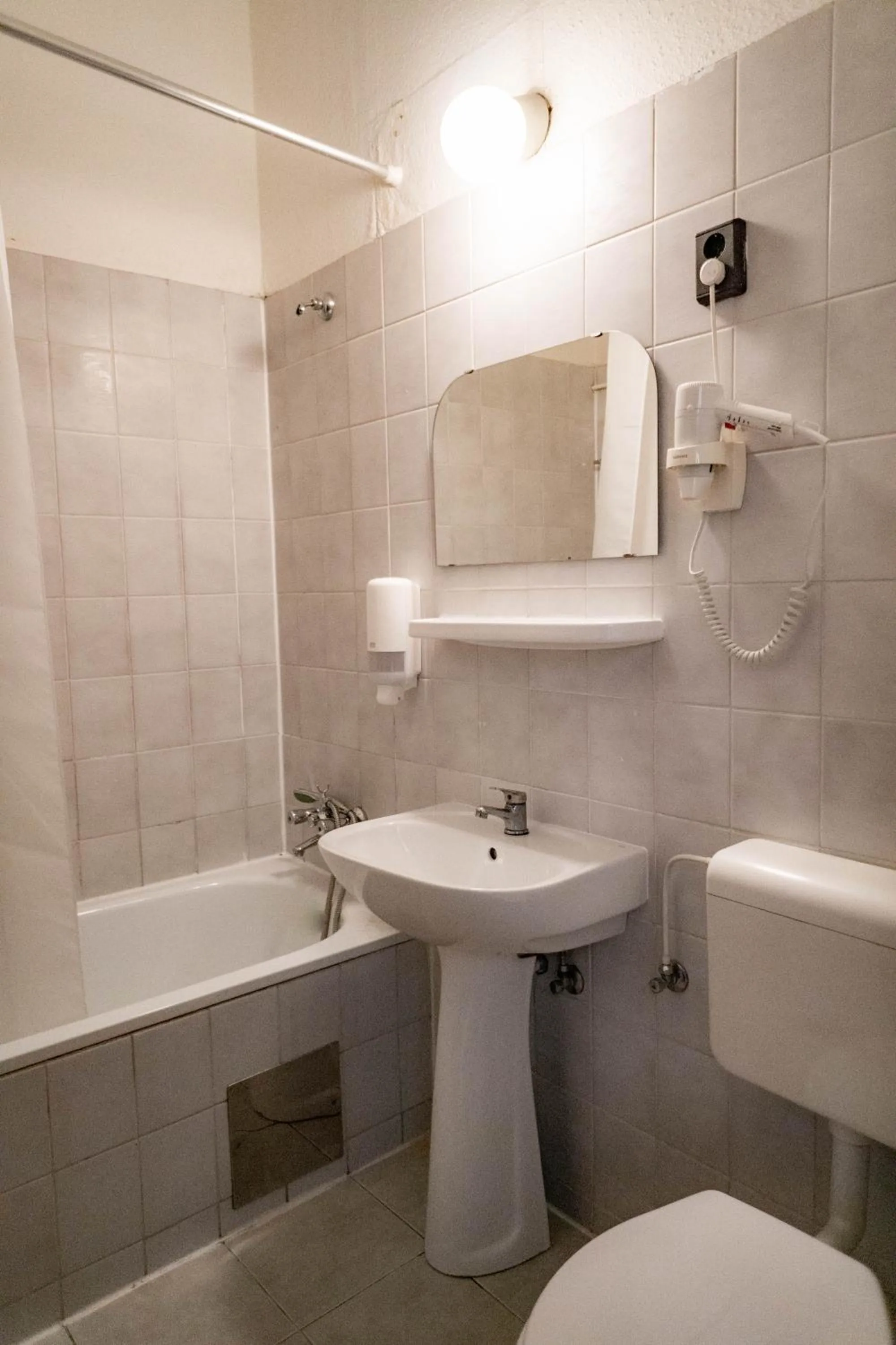 Toilet in Equity Point Budapest