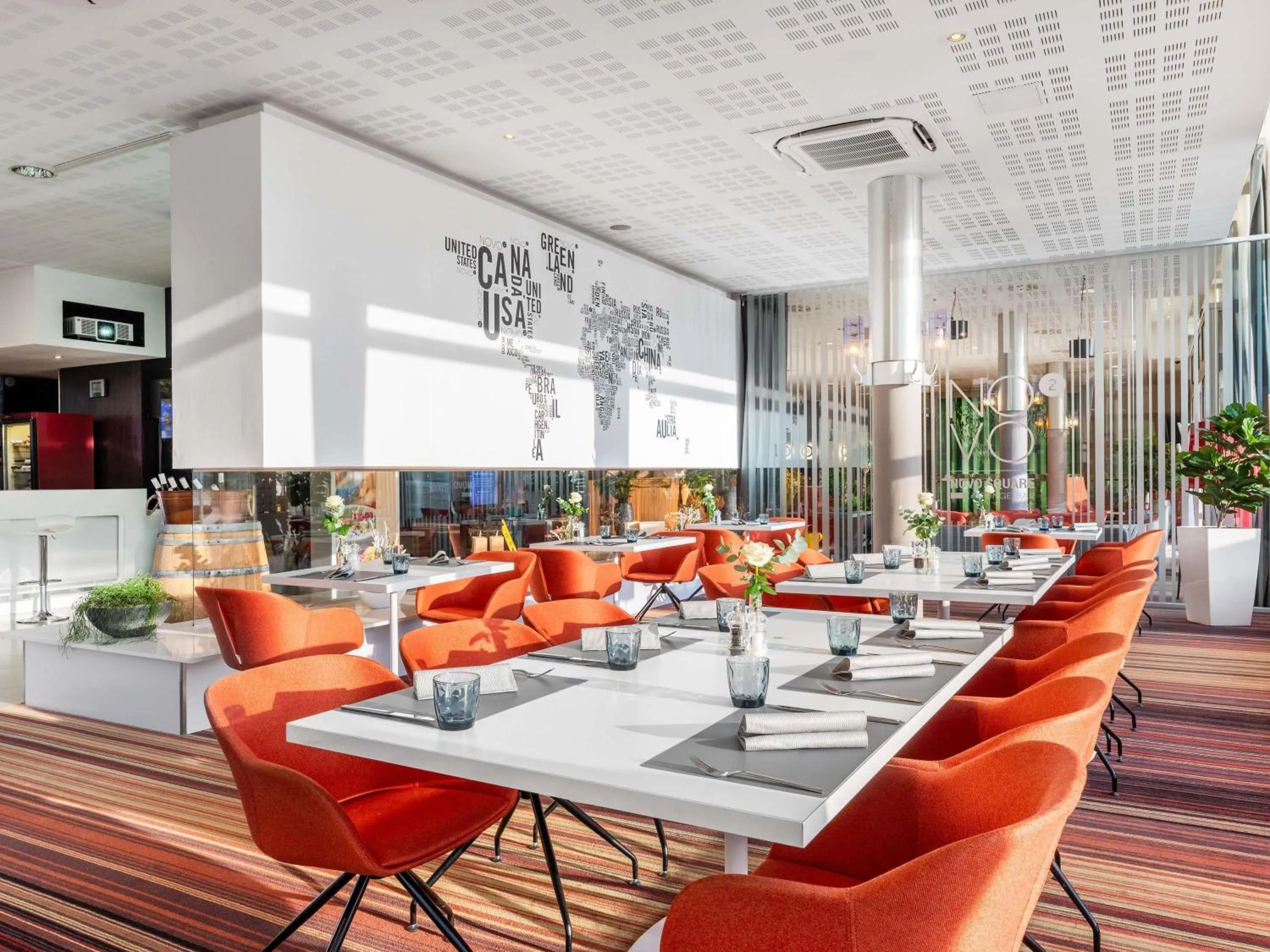 Restaurant/places to eat in Novotel Budapest City