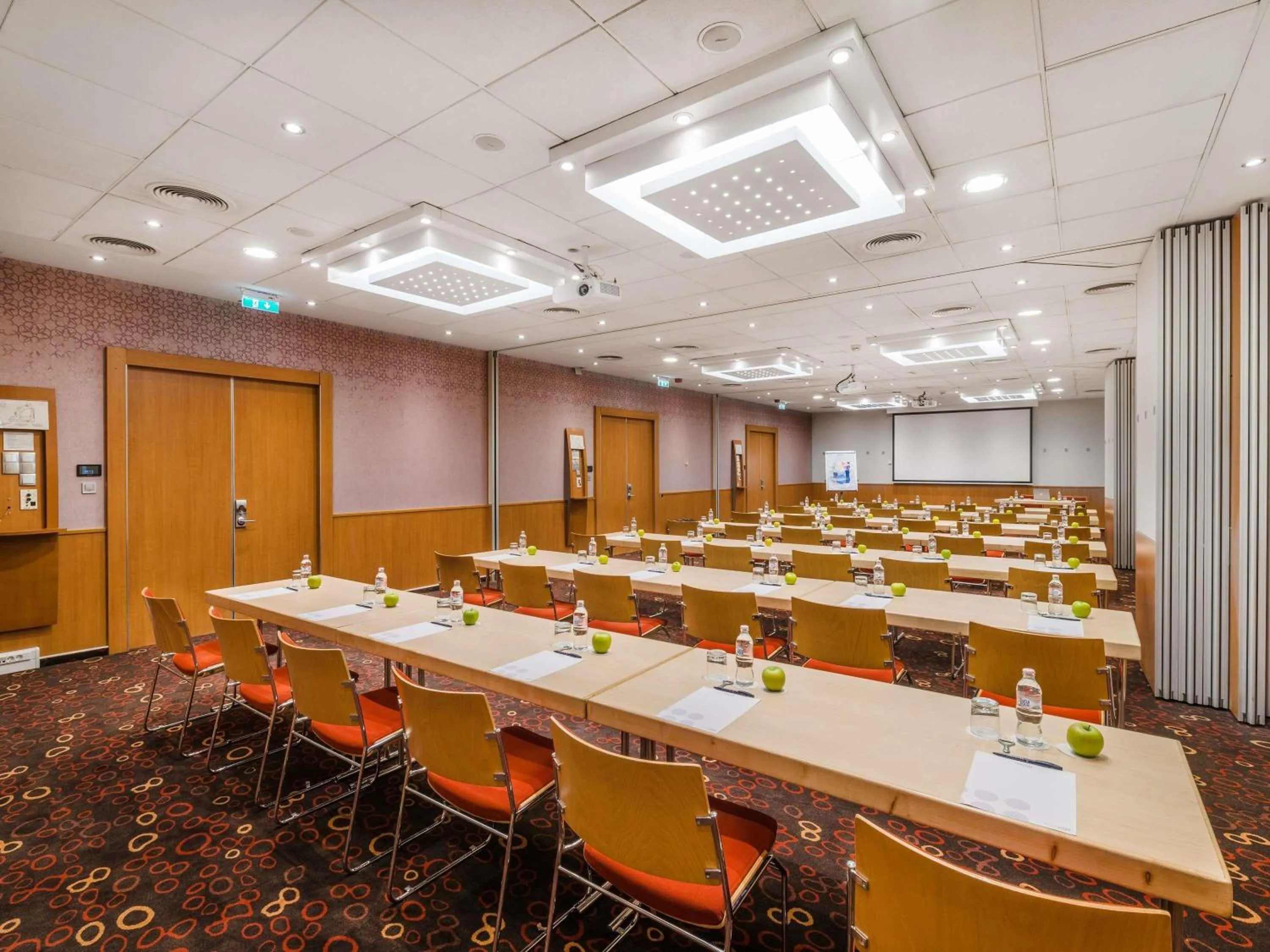 Meeting/conference room in Novotel Budapest City