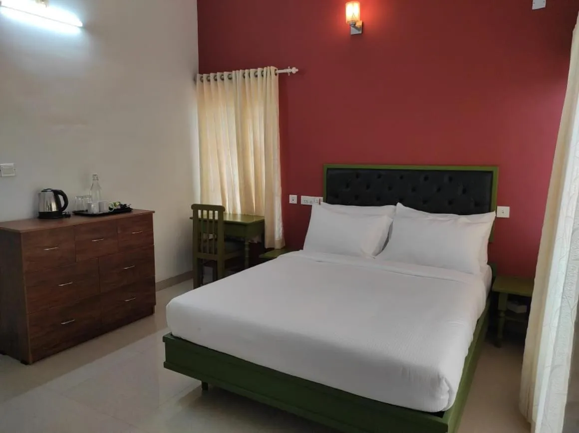 Bedroom, Bed in Aanandakosha Ayurveda Retreat