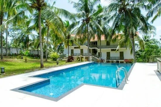 Swimming pool in Aanandakosha Ayurveda Retreat