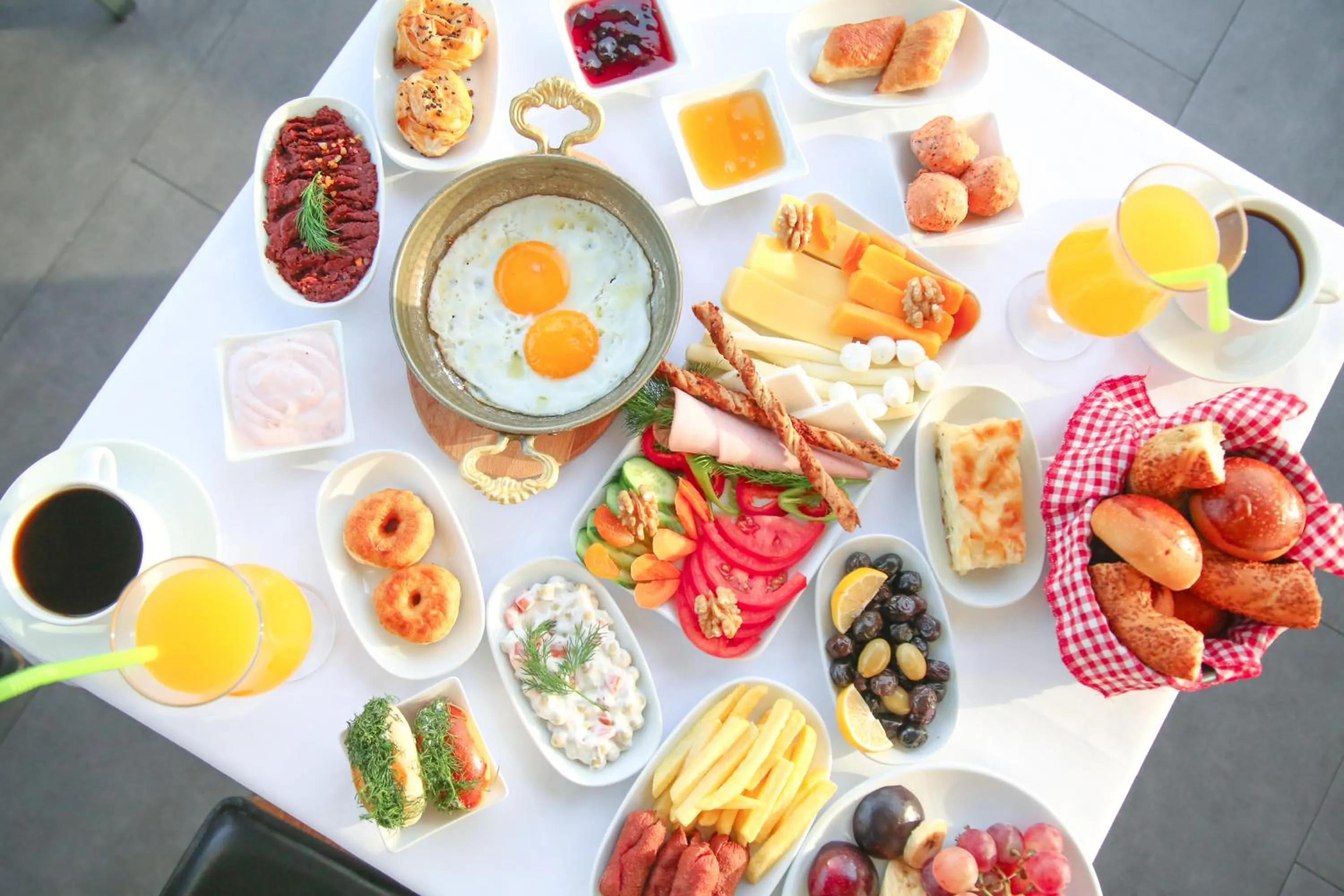 Breakfast in HOTEL BRONTE