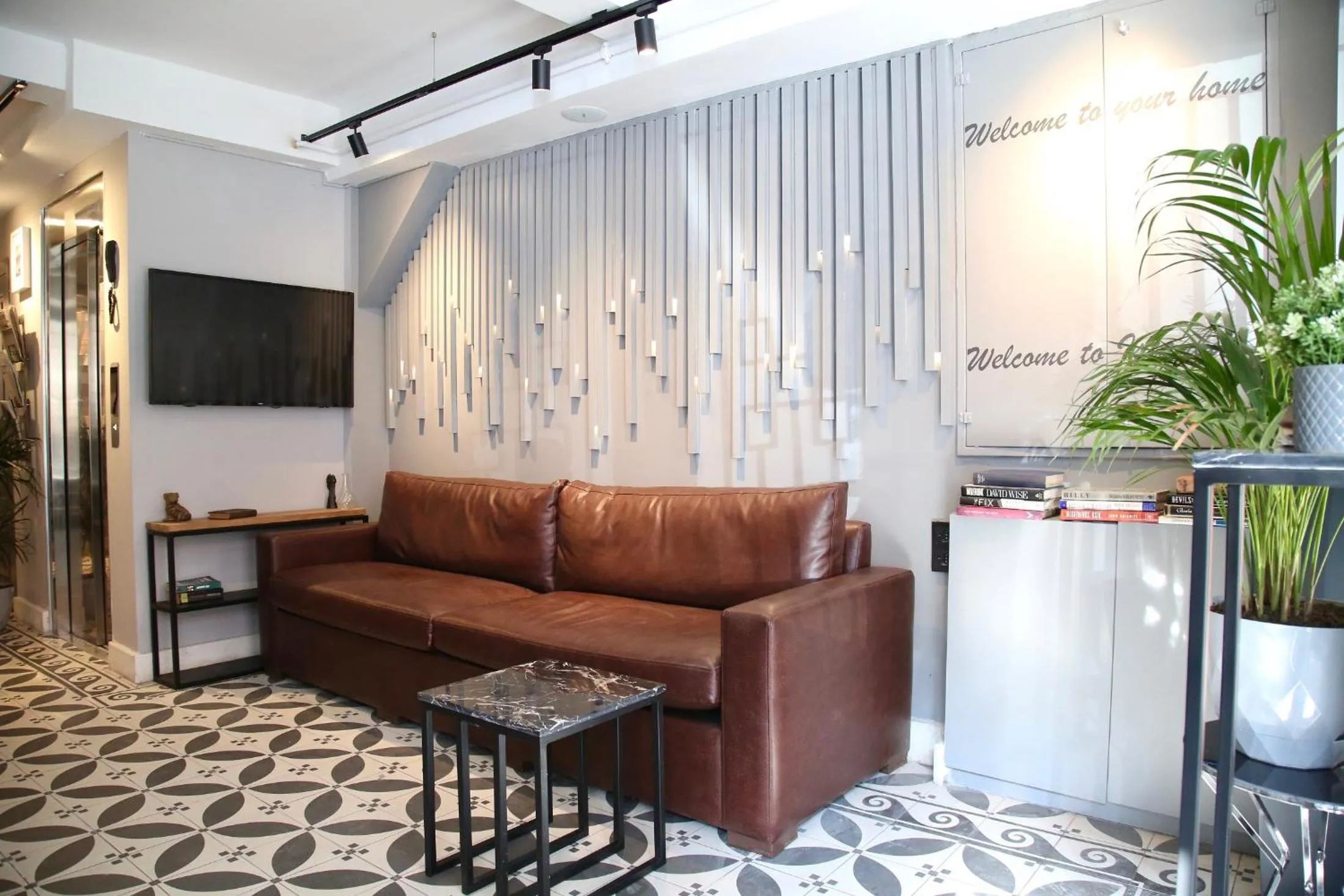 Lobby or reception in HOTEL BRONTE