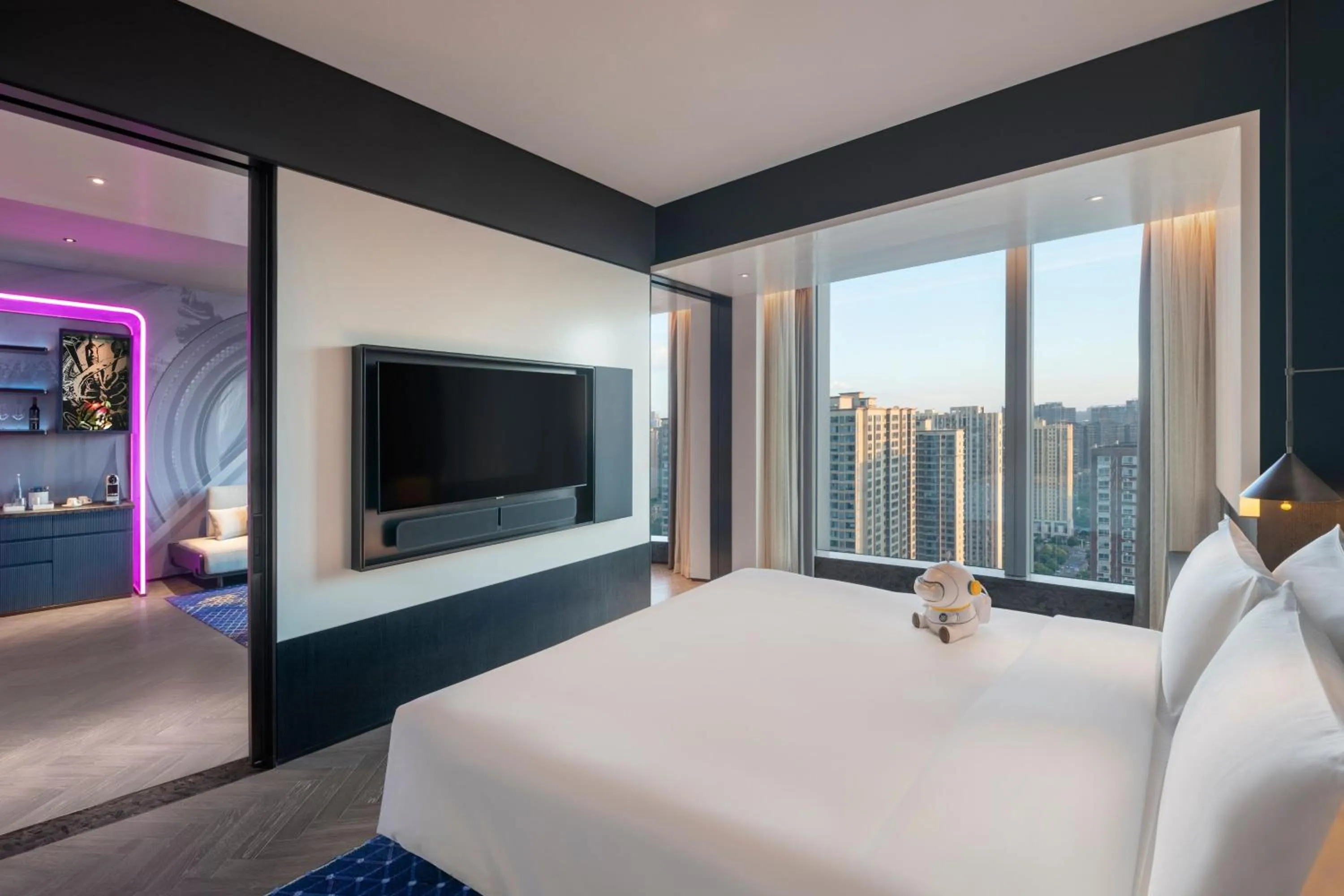 Photo of the whole room, Bed in W Changsha