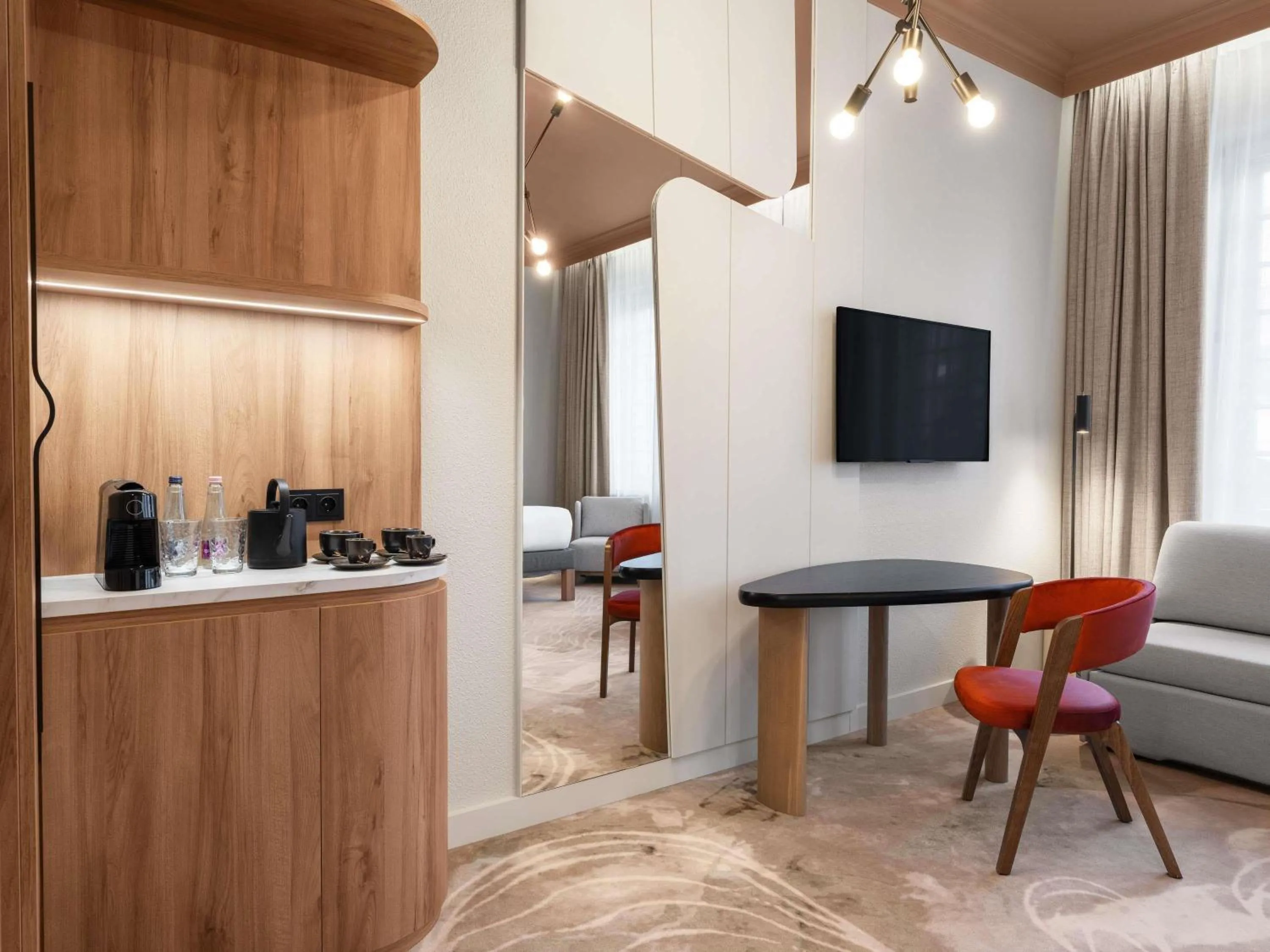 Bedroom in Mövenpick Hotel Budapest Centre