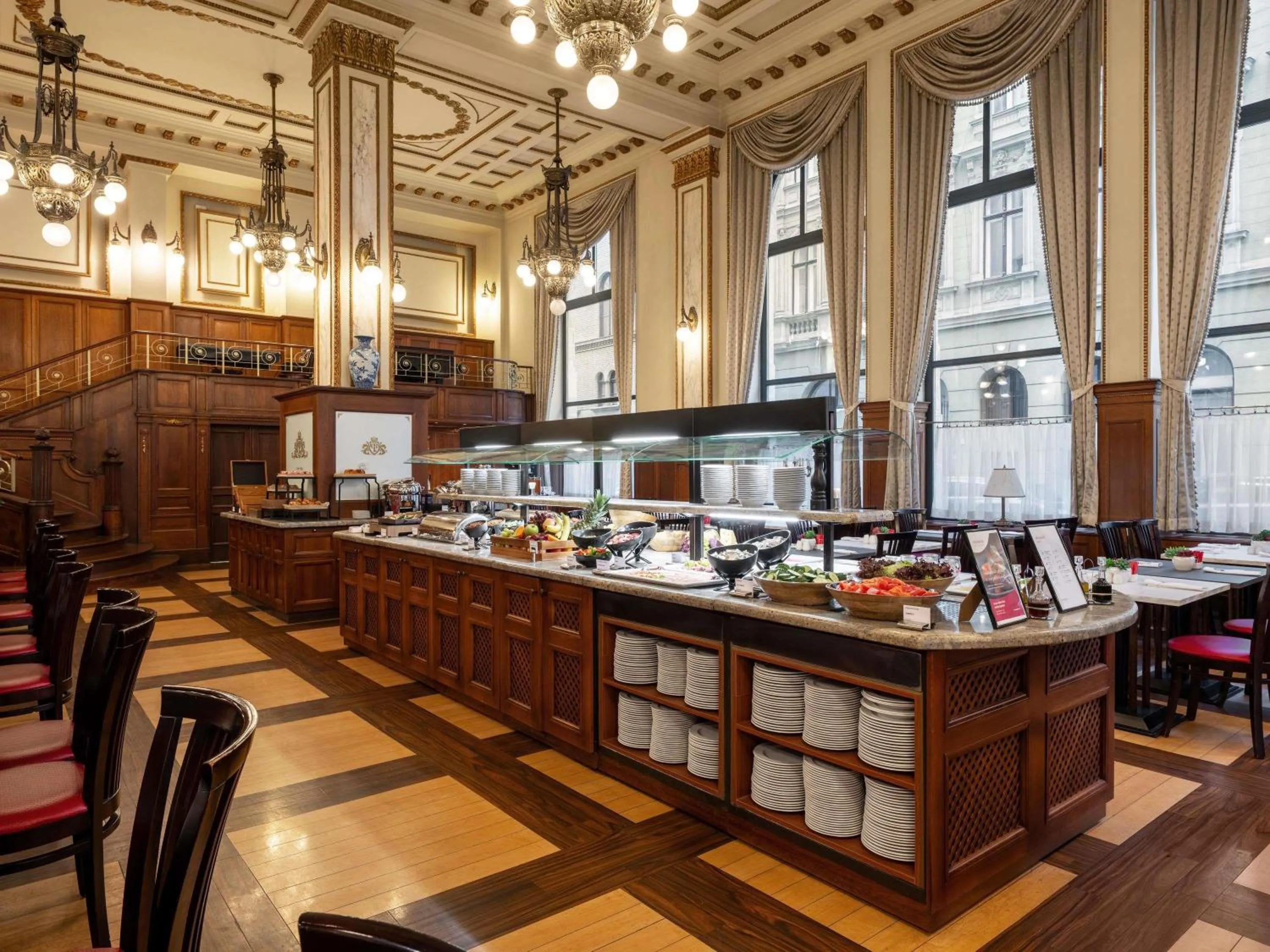 Breakfast in Mövenpick Hotel Budapest Centre