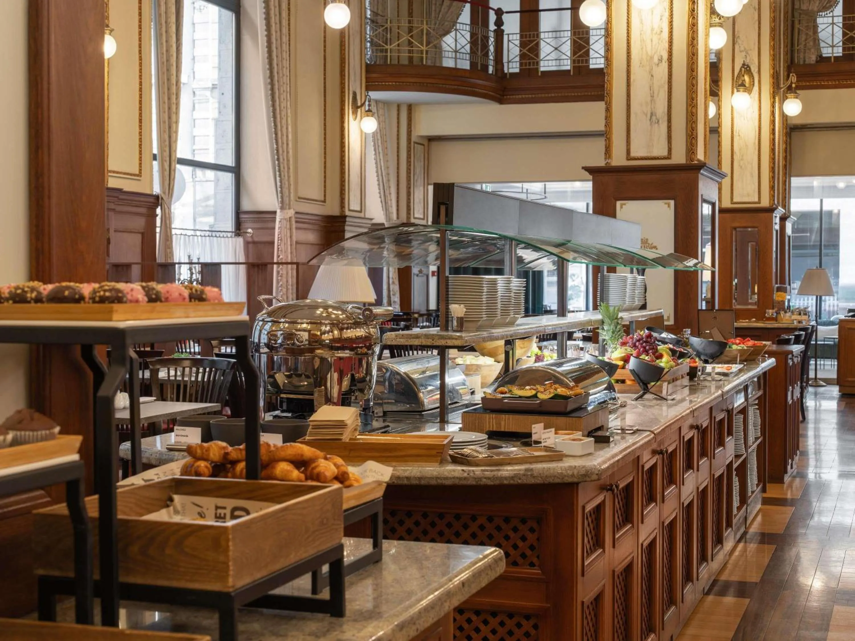 Breakfast in Mövenpick Hotel Budapest Centre