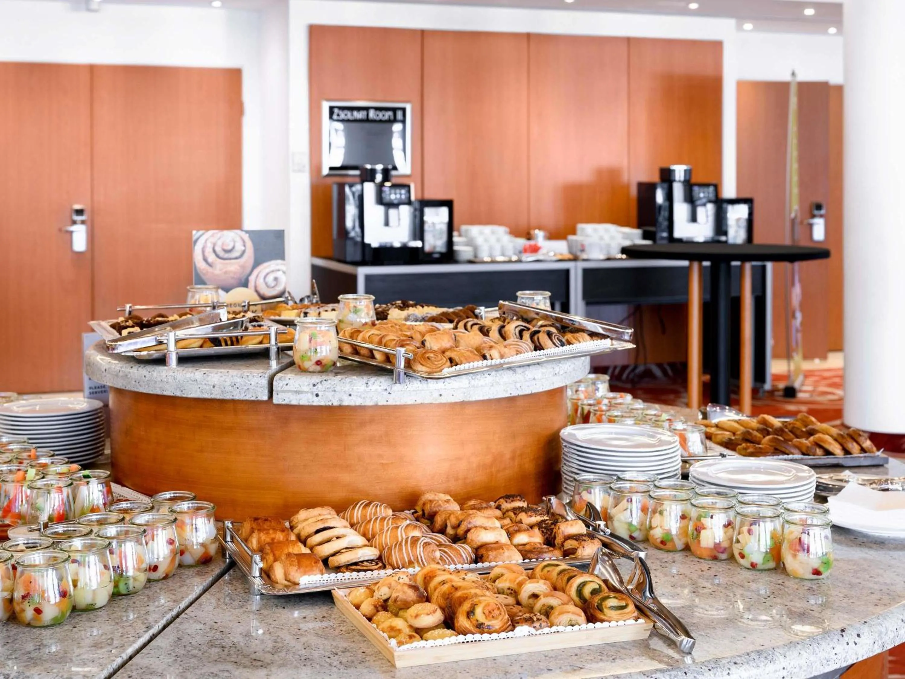 Meeting/conference room in Mövenpick Hotel Budapest Centre