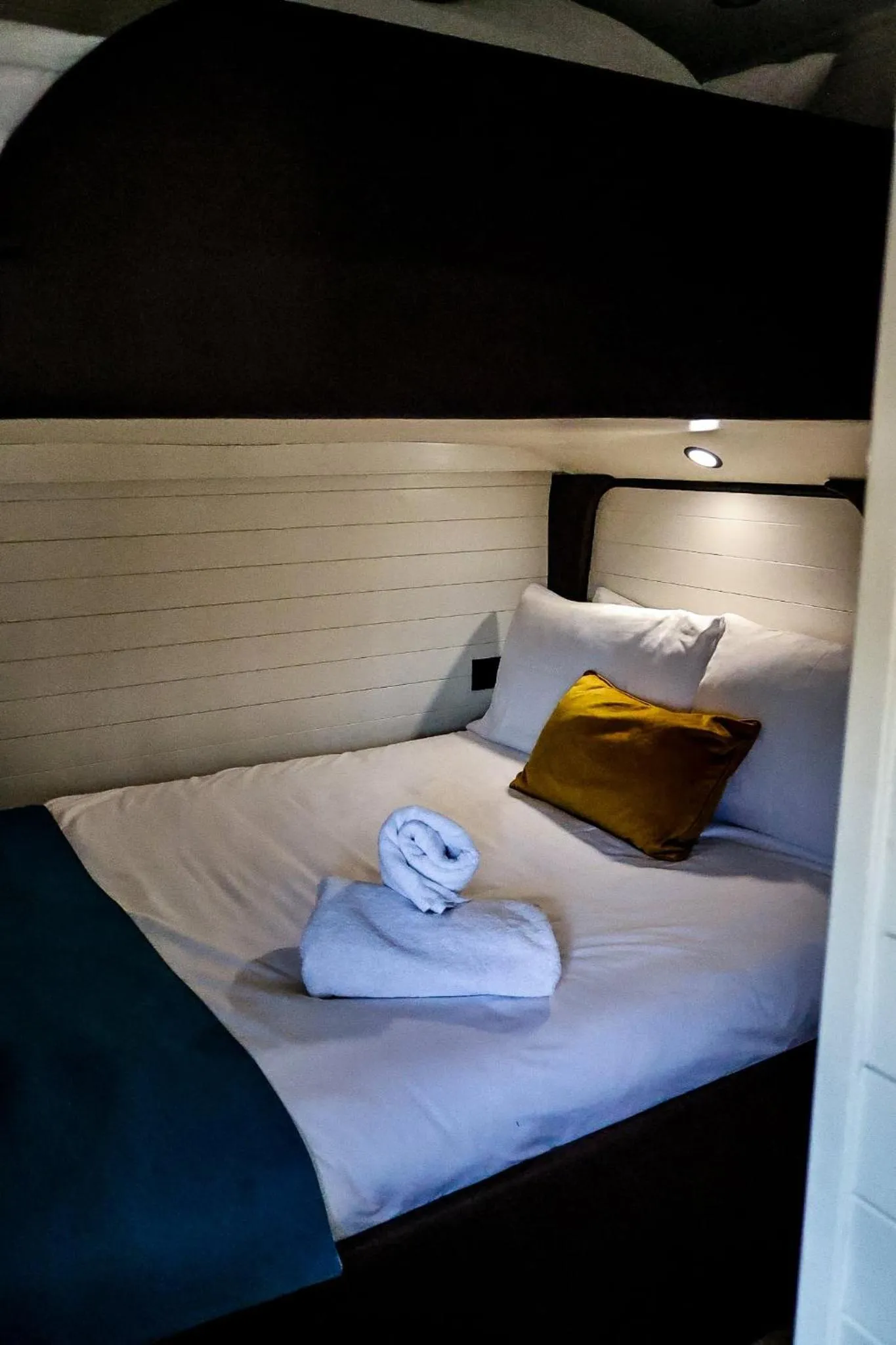 Bed in Greenvale Cabins