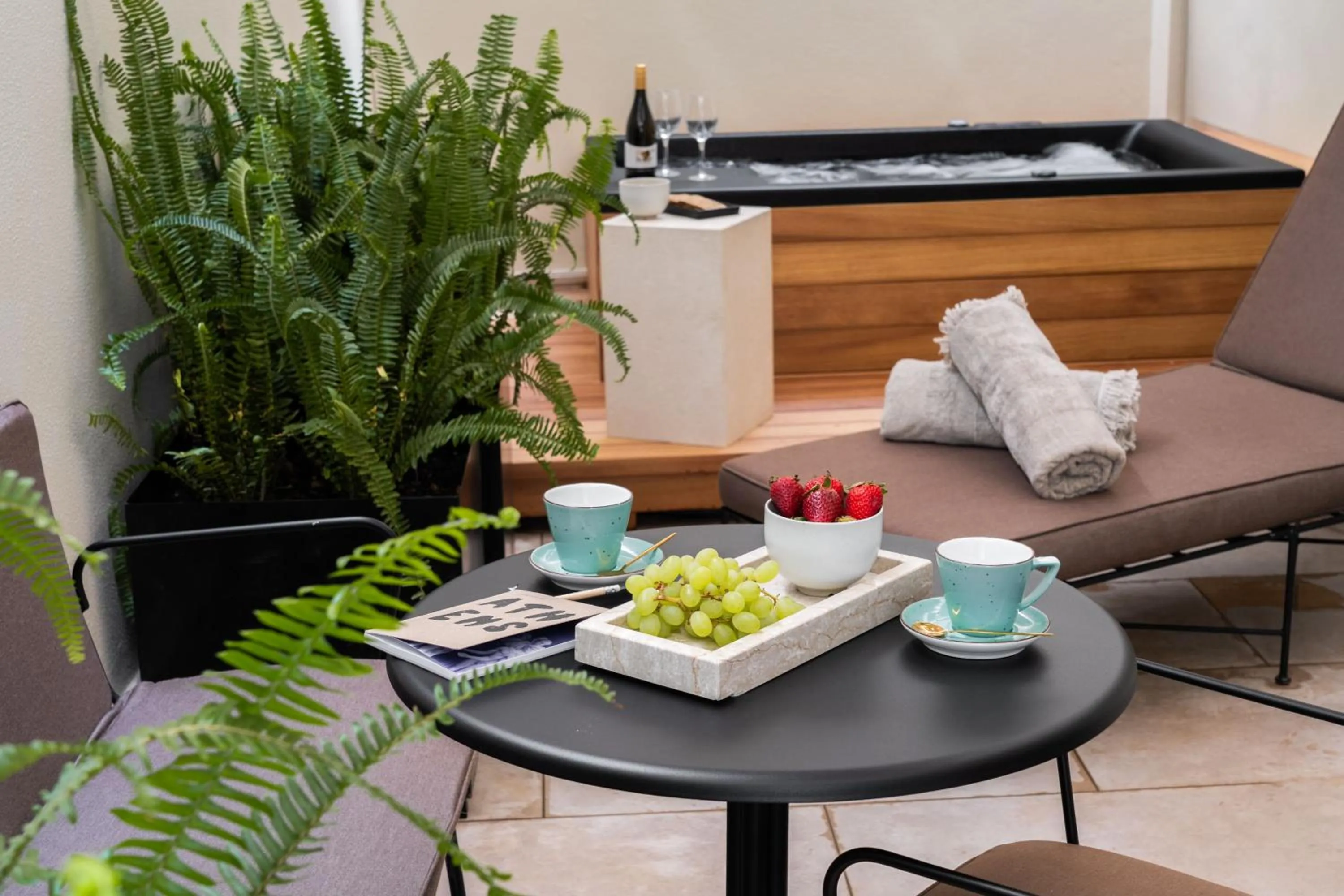 Patio in Kinglin Luxury Living