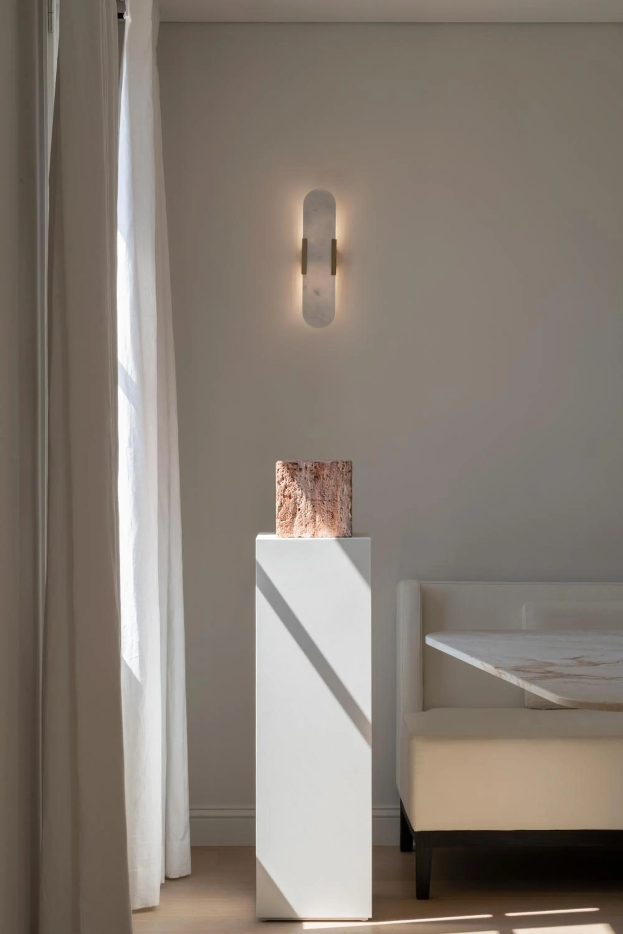 Decorative detail, Bed in Kinglin Luxury Living