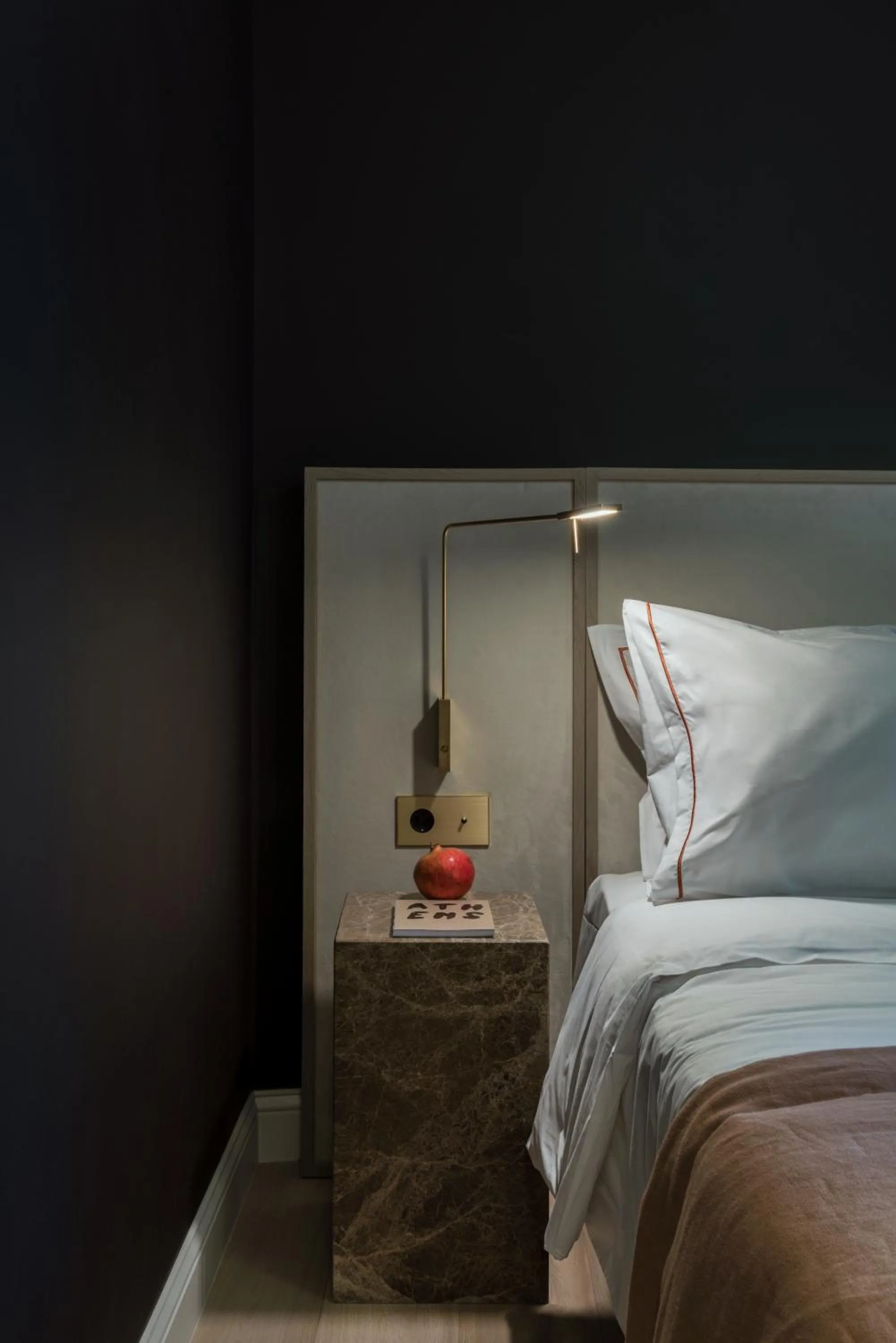 Bedroom, Bed in Kinglin Luxury Living