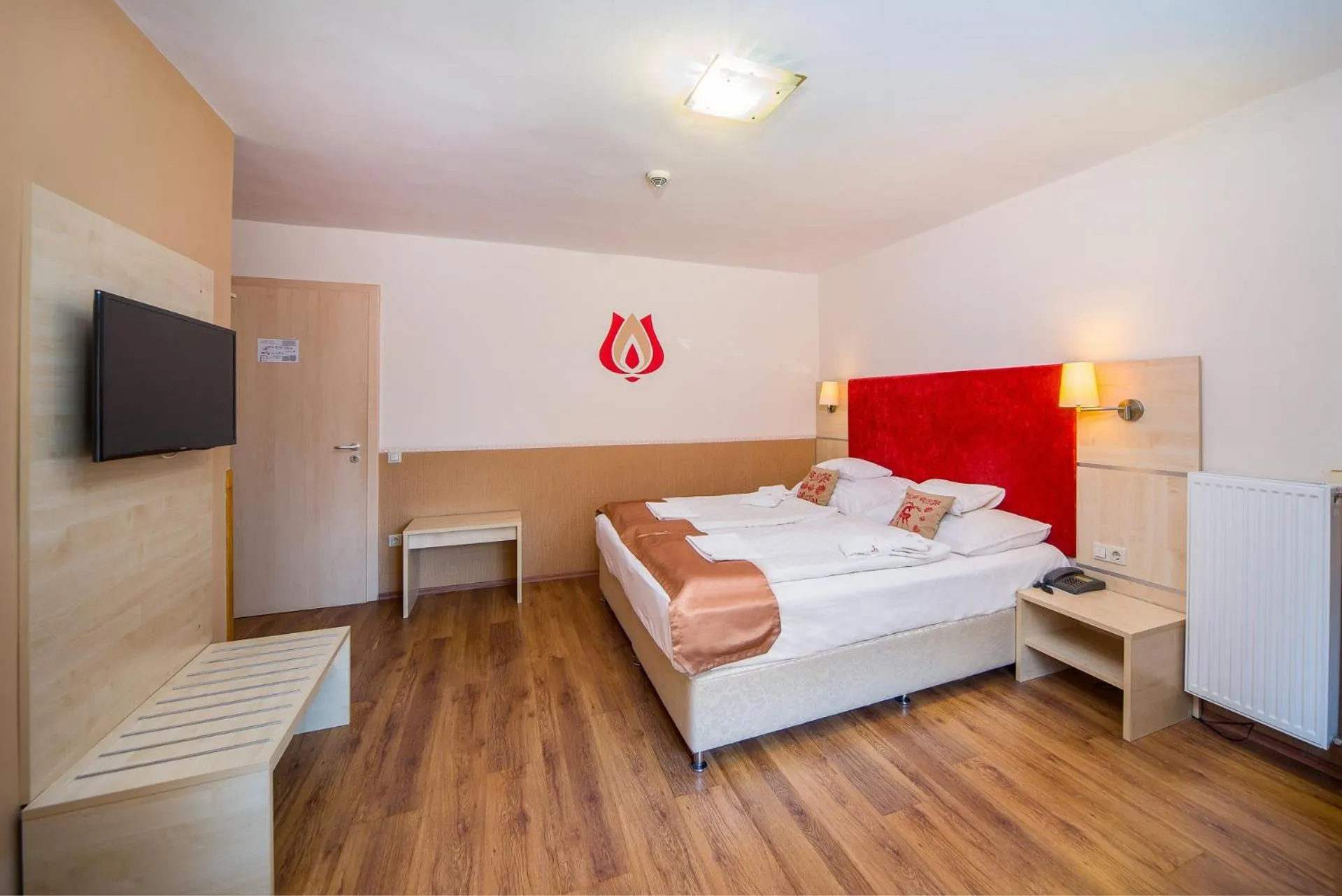 Bedroom, Bed in Hotel Piroska