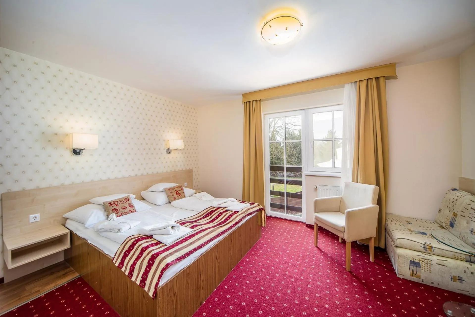 Bedroom, Bed in Hotel Piroska