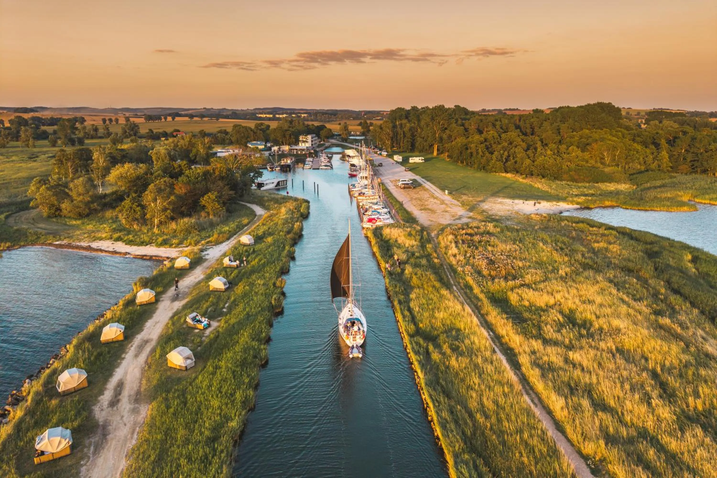 Bird's eye view in Marina Martinshafen