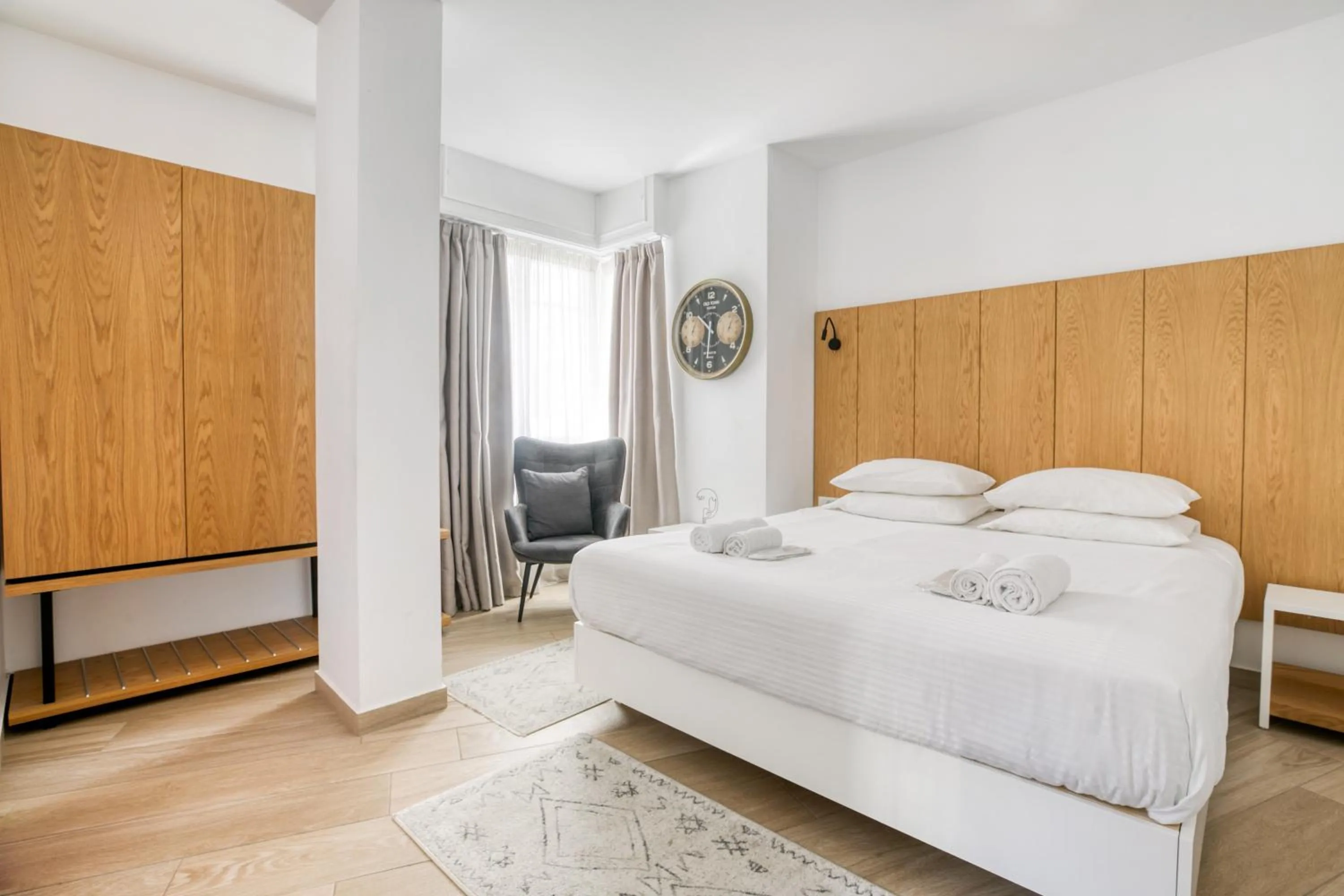Bed in Elia Kolonaki Luxury Apartments