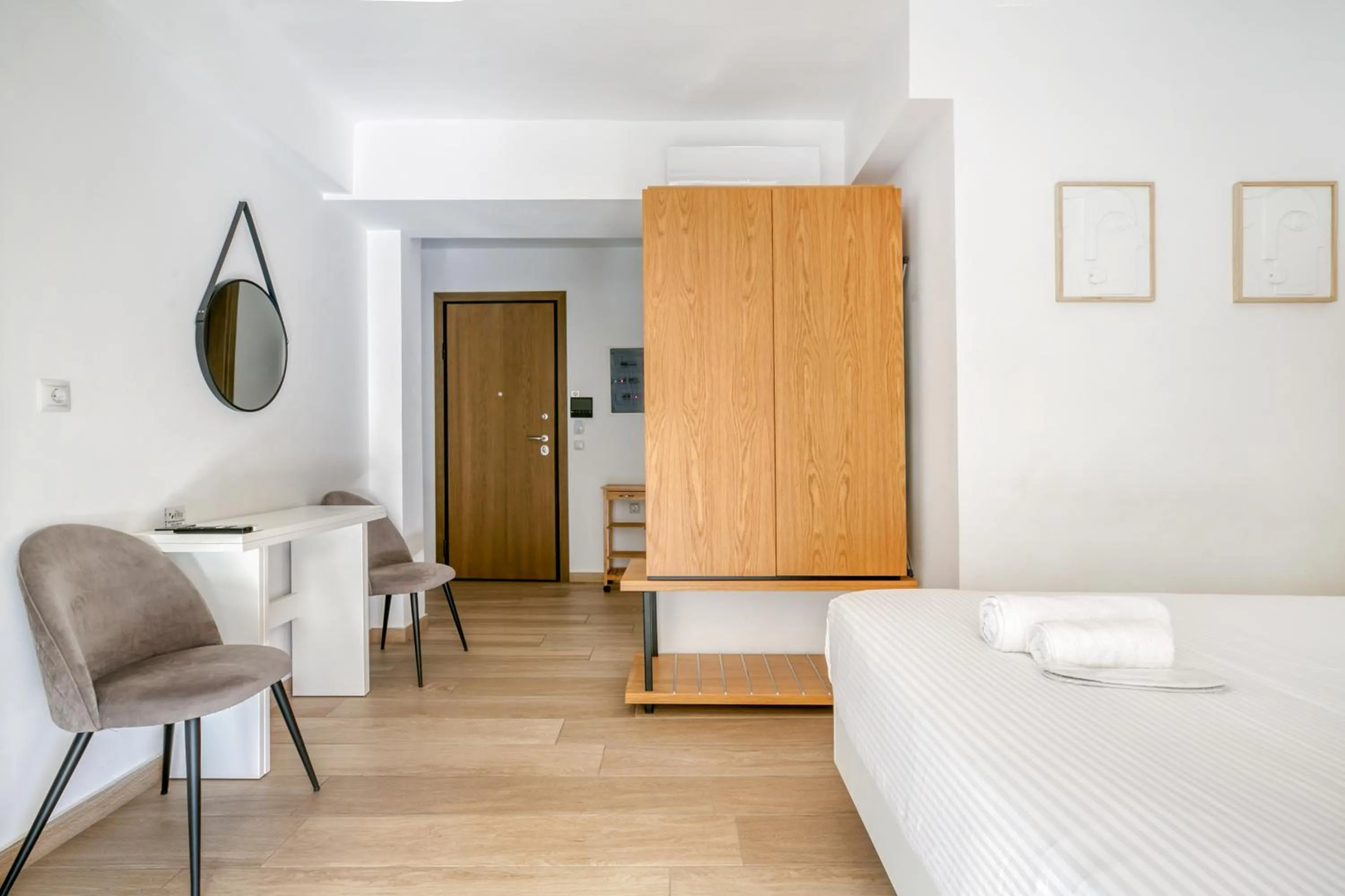 Facade/entrance, Bed in Elia Kolonaki Luxury Apartments