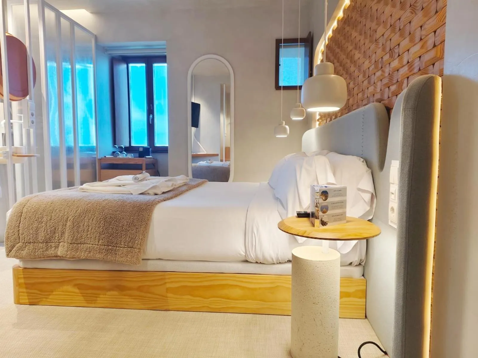 Bed in Hotel Faro Lariño