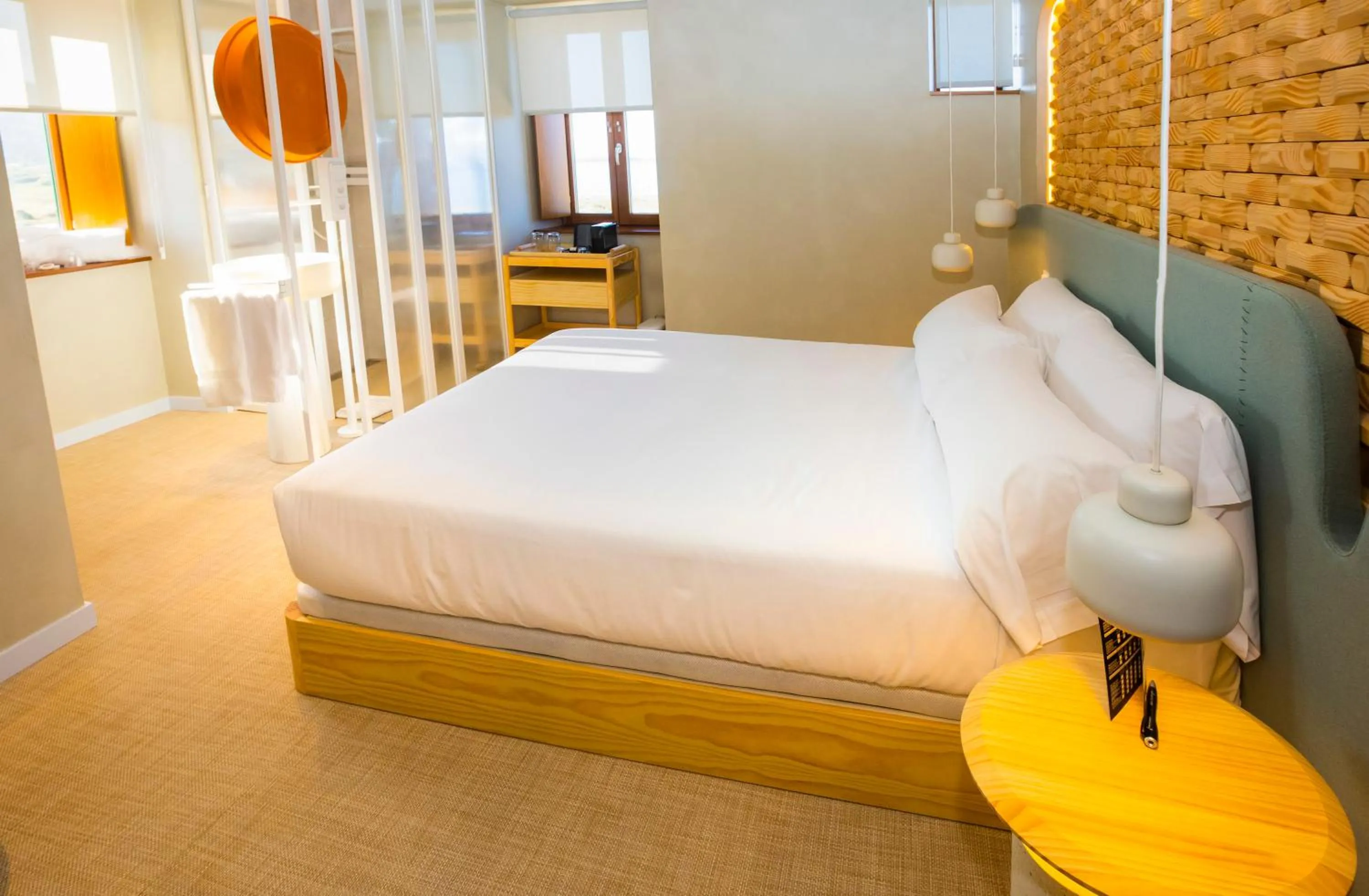 Photo of the whole room, Bed in Hotel Faro Lariño