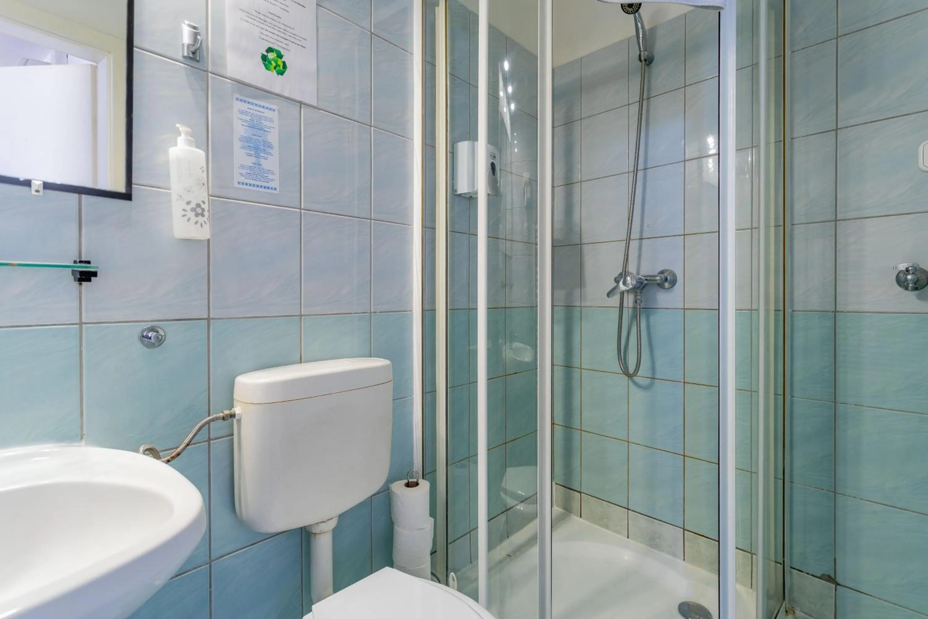 Shower in Triple M Hotel