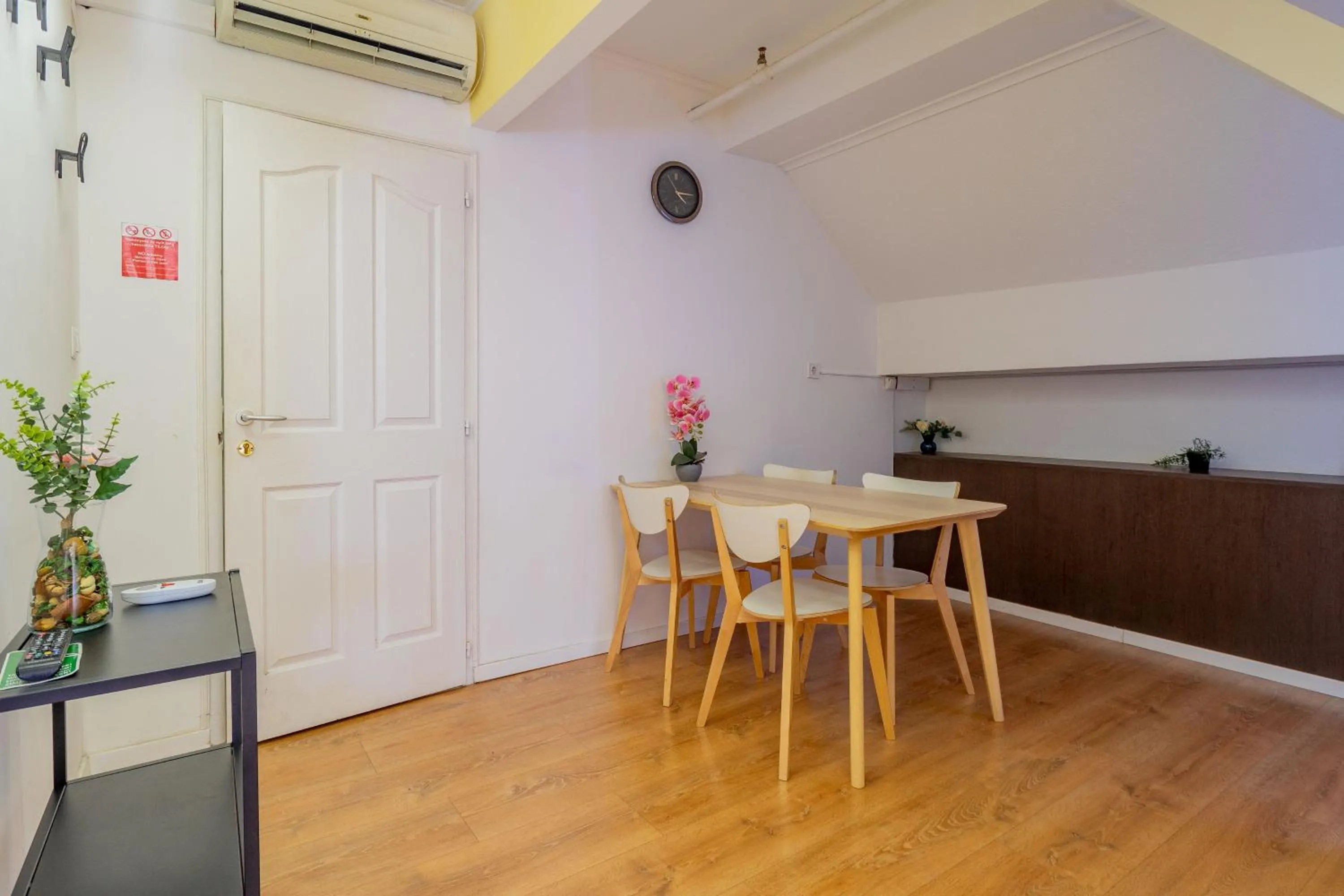 Living room in Triple M Hotel