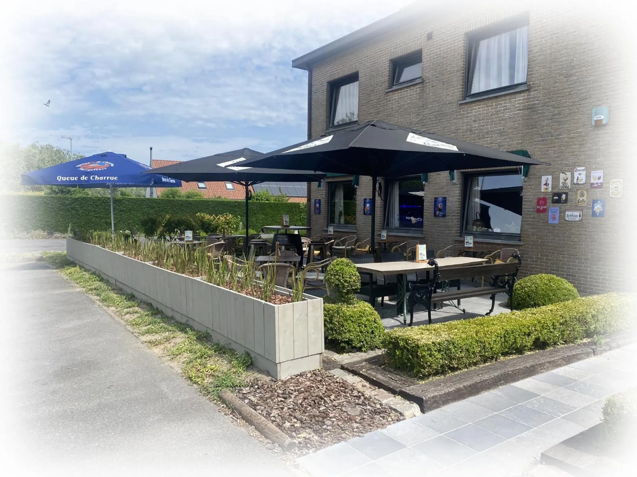 Property building in Hotel en Bistro de Vaart