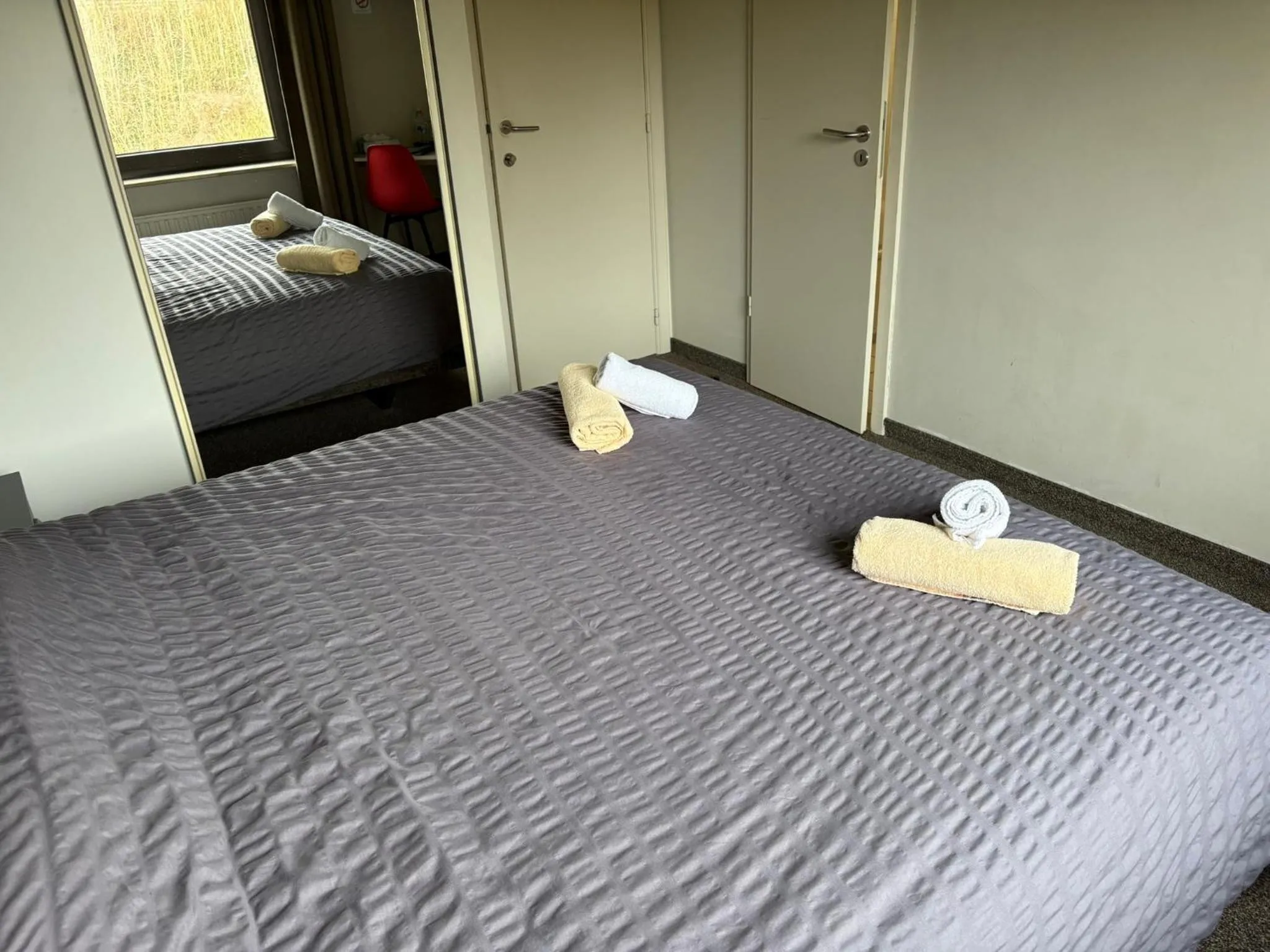 Bedroom, Bed in Hotel en Bistro de Vaart