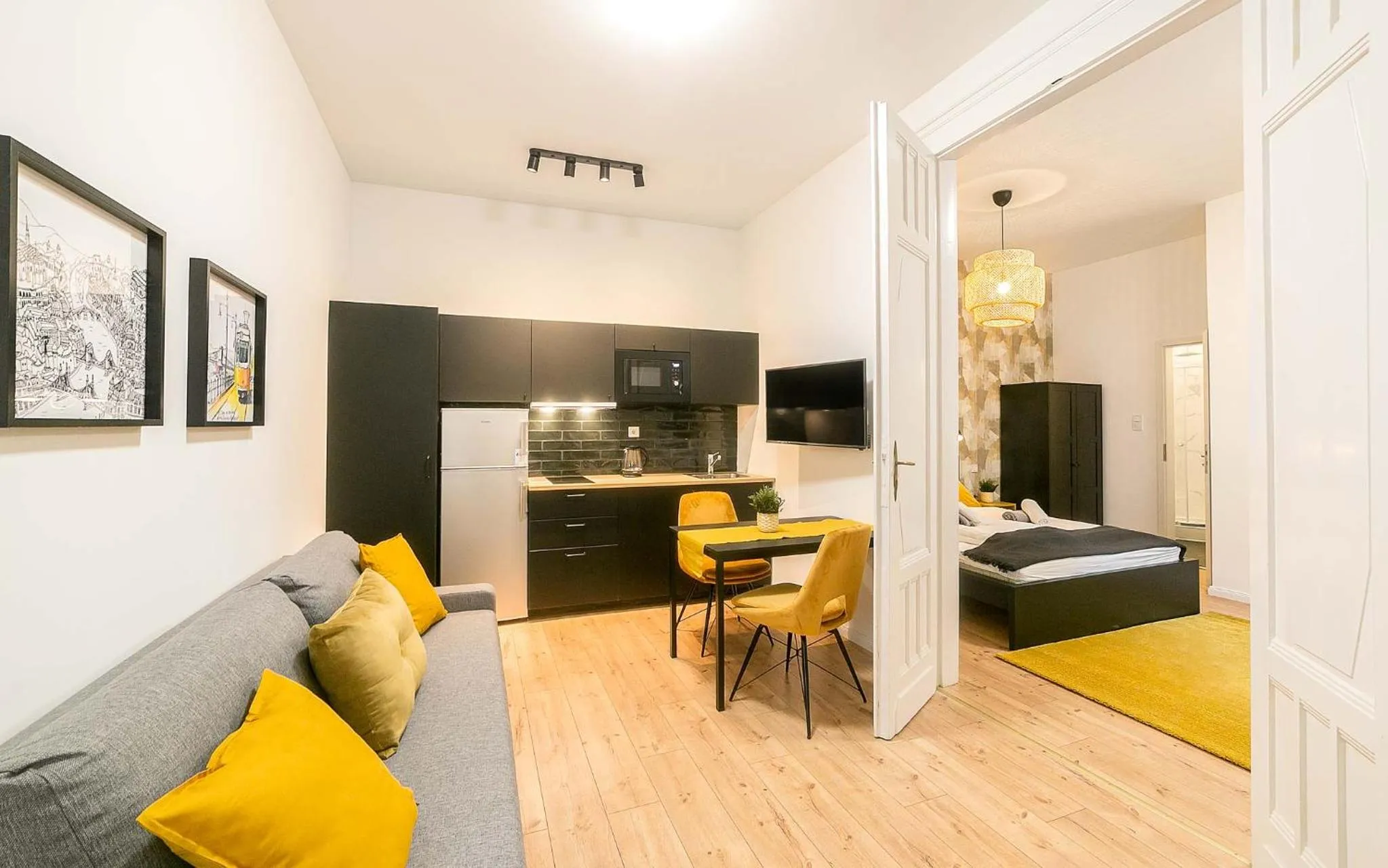 TV and multimedia in A13- Boutique Apartments, Best Location, by BQA