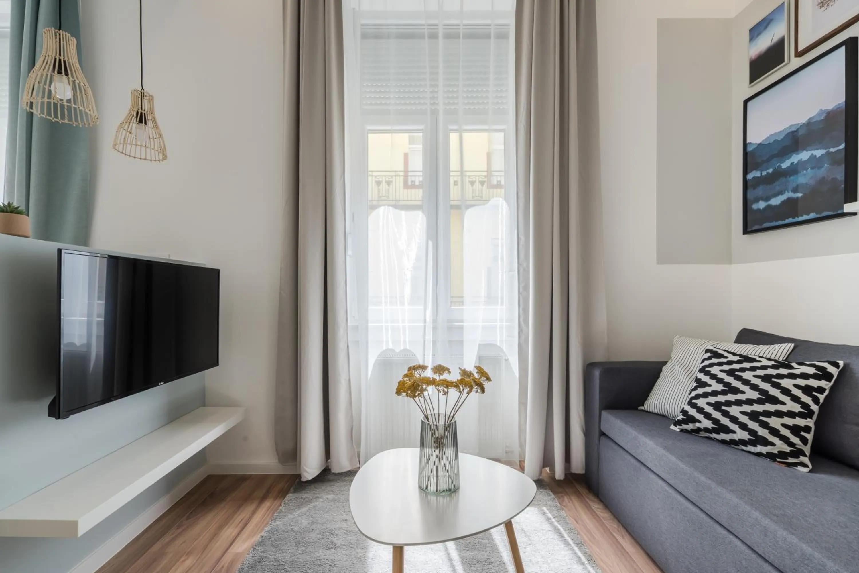 Communal lounge/ TV room in A13- Boutique Apartments, Best Location, by BQA