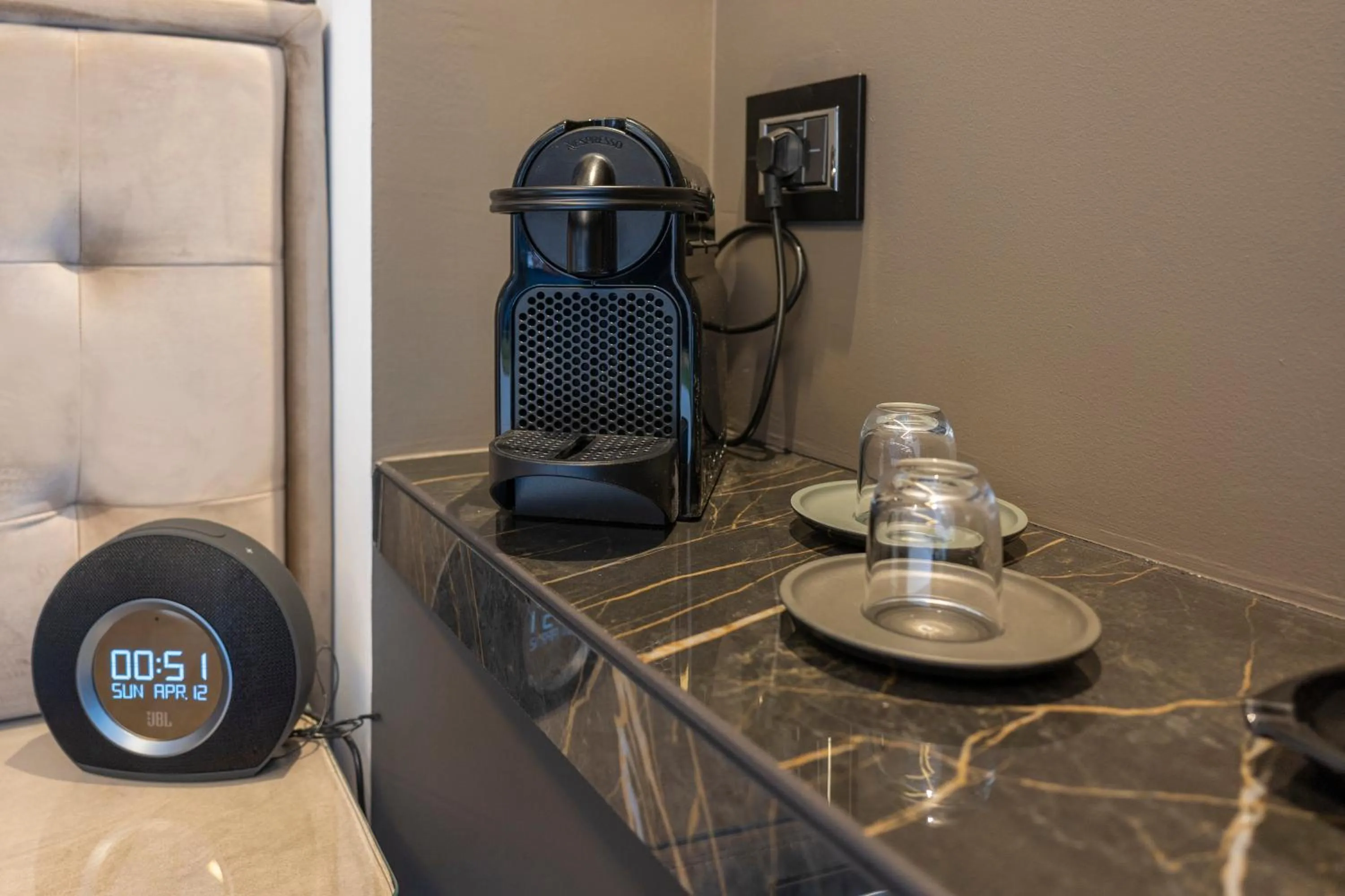 Coffee/tea facilities in B&Z LUXURY