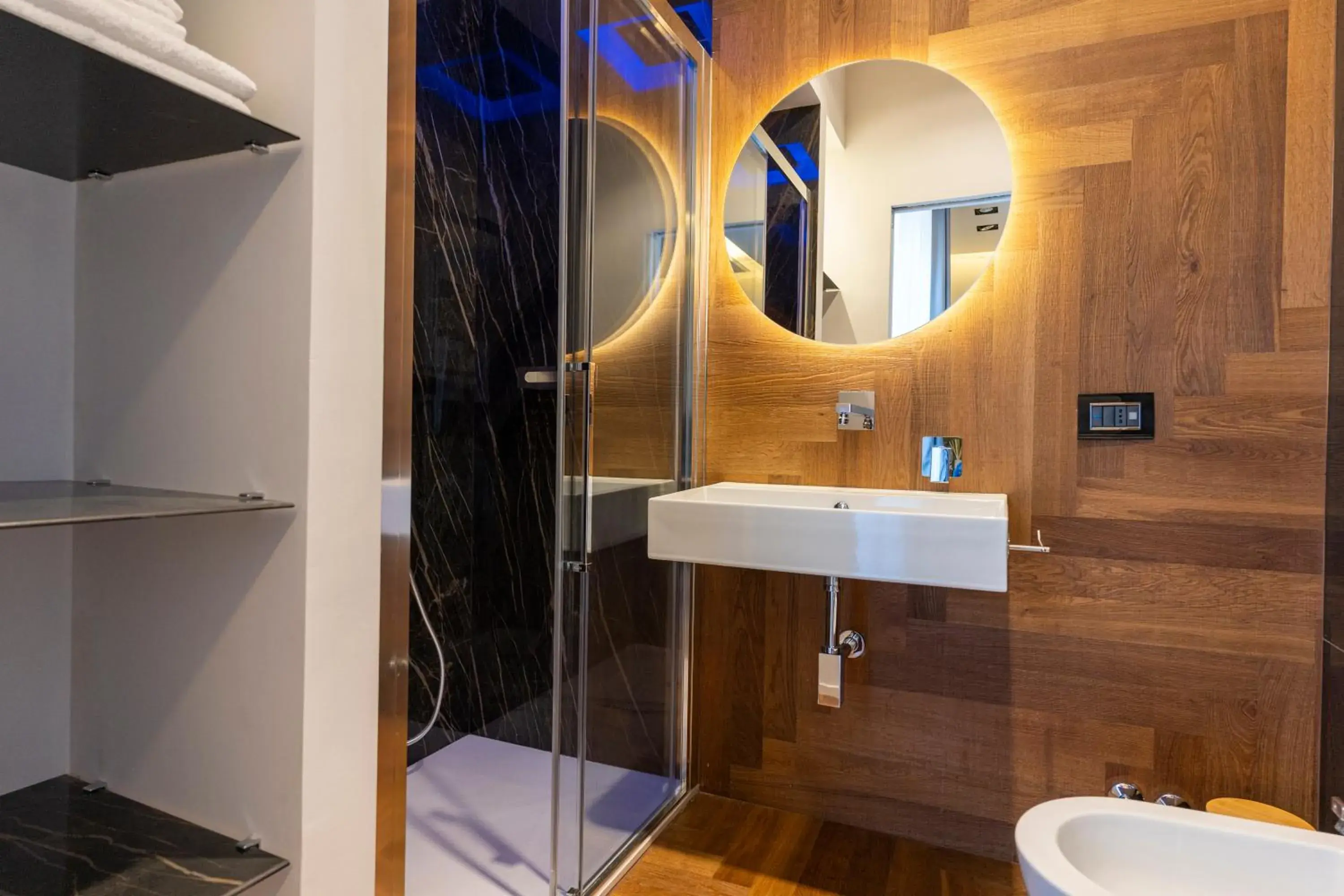 Deluxe Double Room with Balcony in B&Z LUXURY Deluxe Double Room with Balcony in B&Z LUXURY