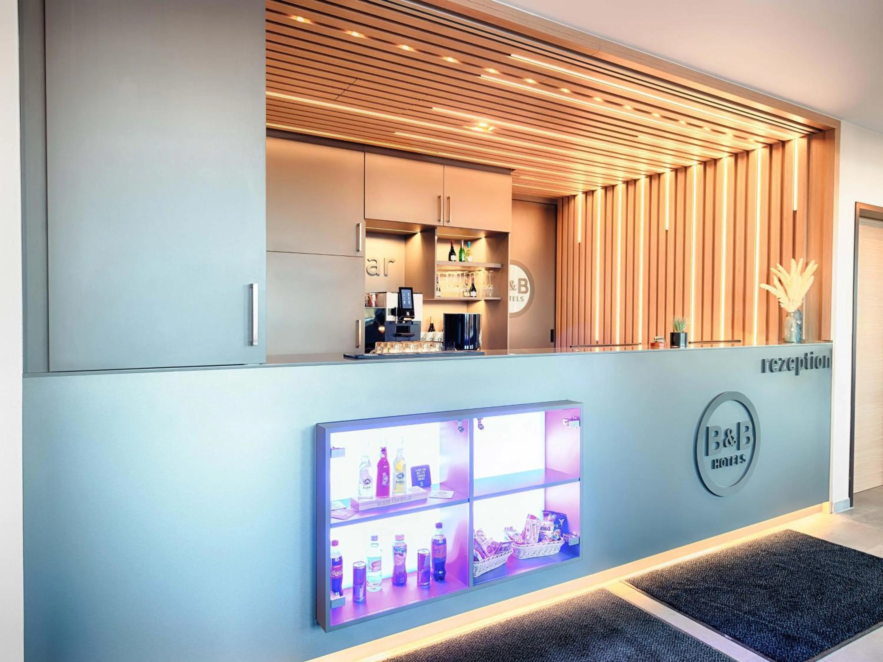 Bathroom in B&B Hotel Emden