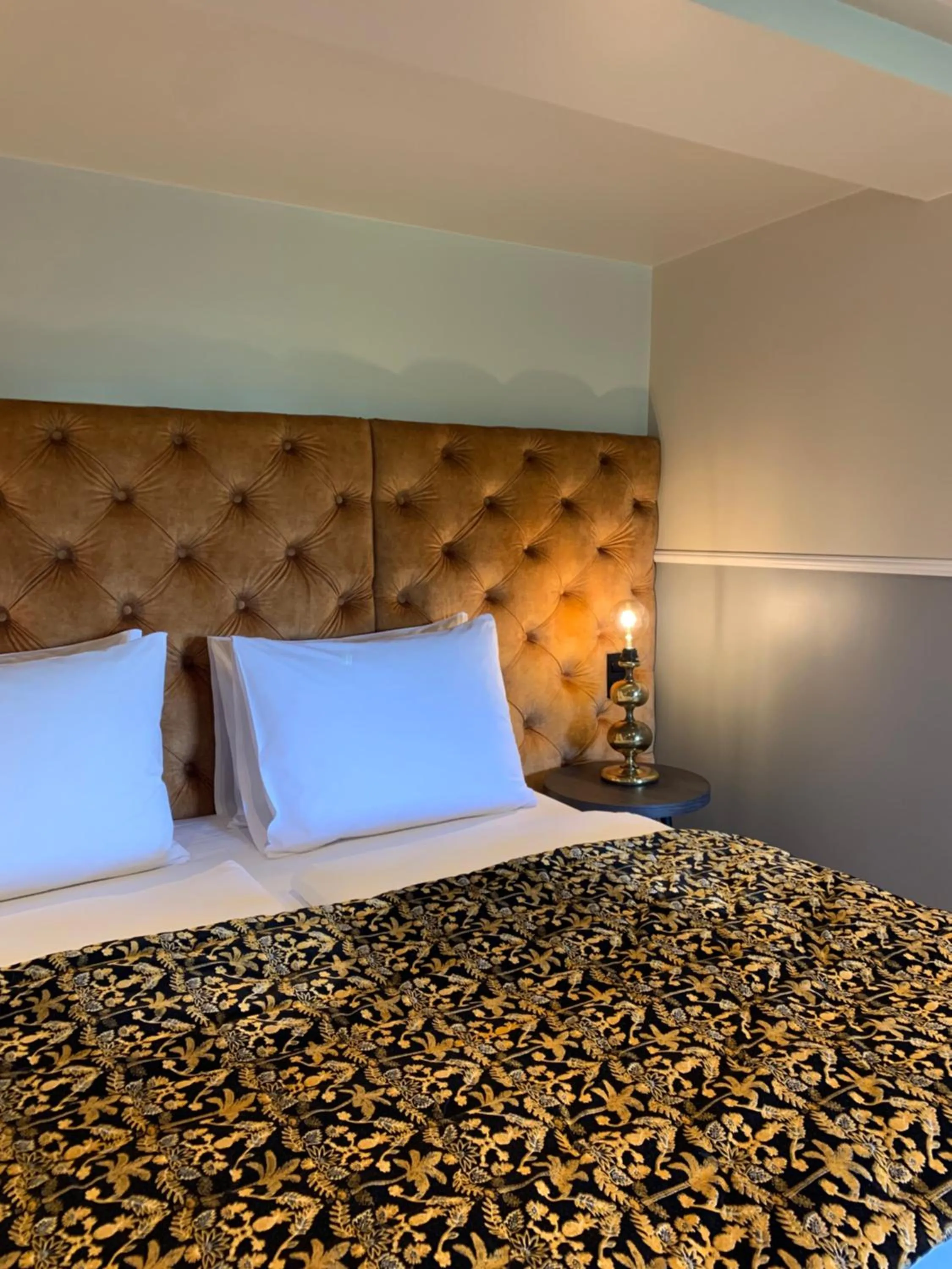 Photo of the whole room, Bed in Maison Viktoria Augsburg