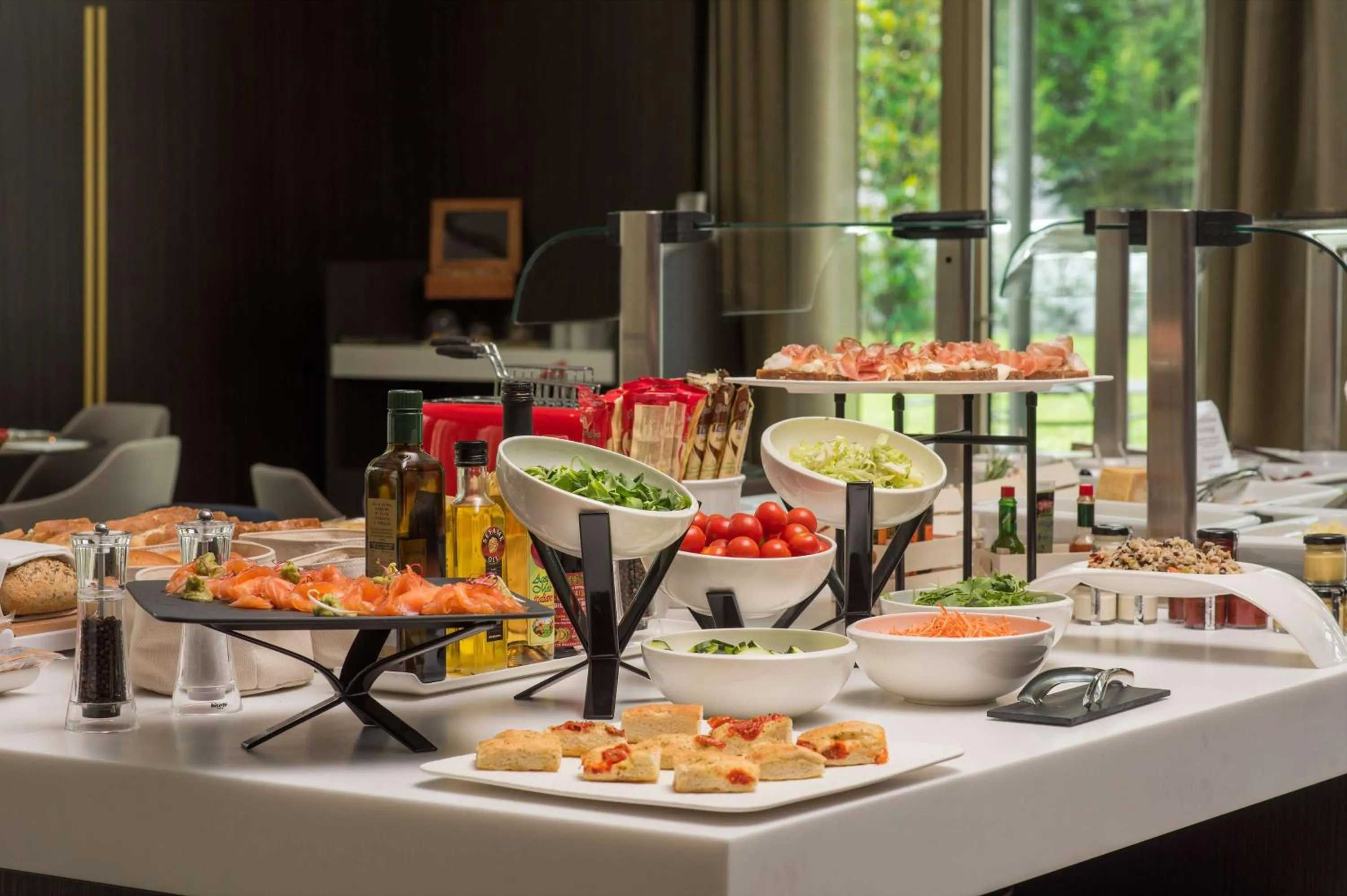 Restaurant/places to eat in NH Collection Milano CityLife