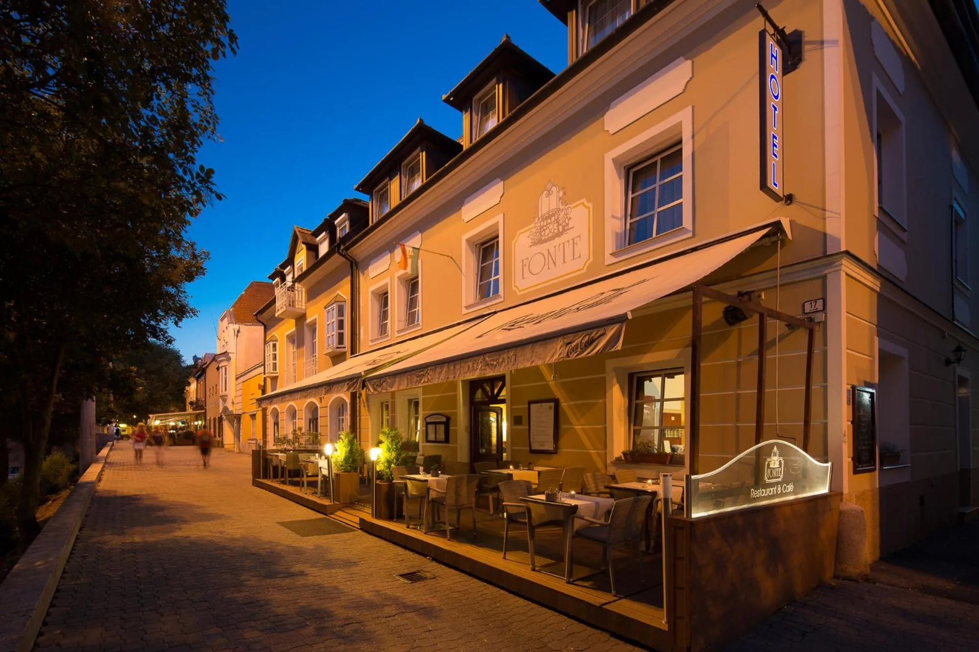 Property building in Fonte Hotel