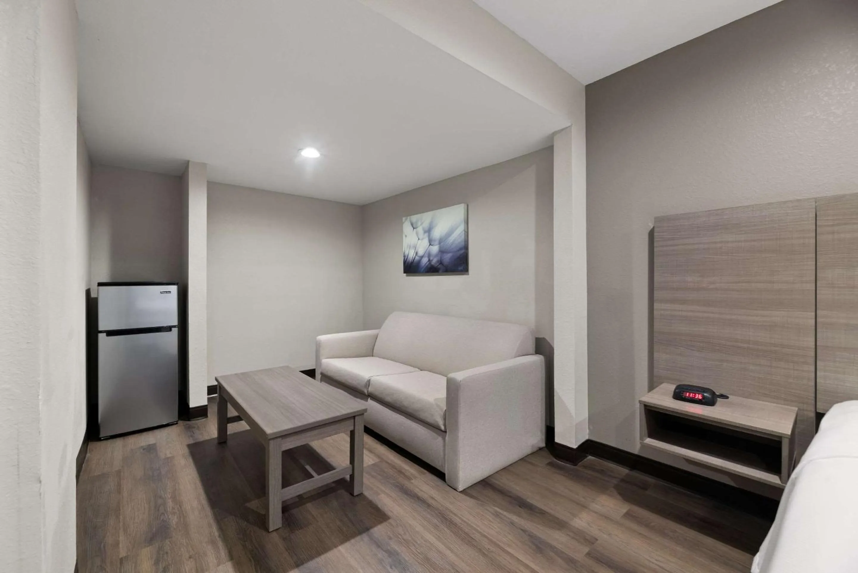 Bedroom in Red Roof Inn & Suites Wildwood, FL