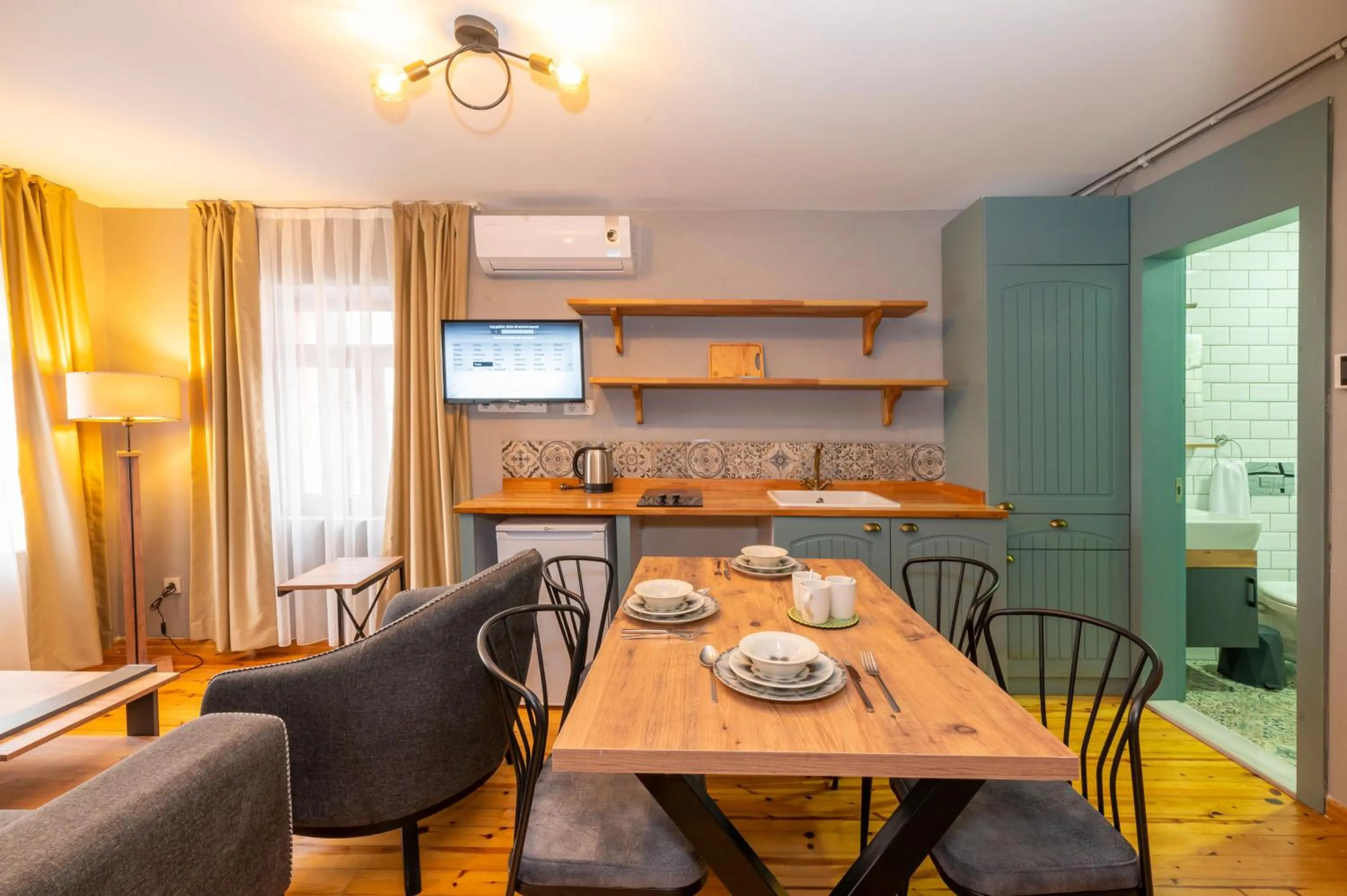 Dining area in Suites İstanbul