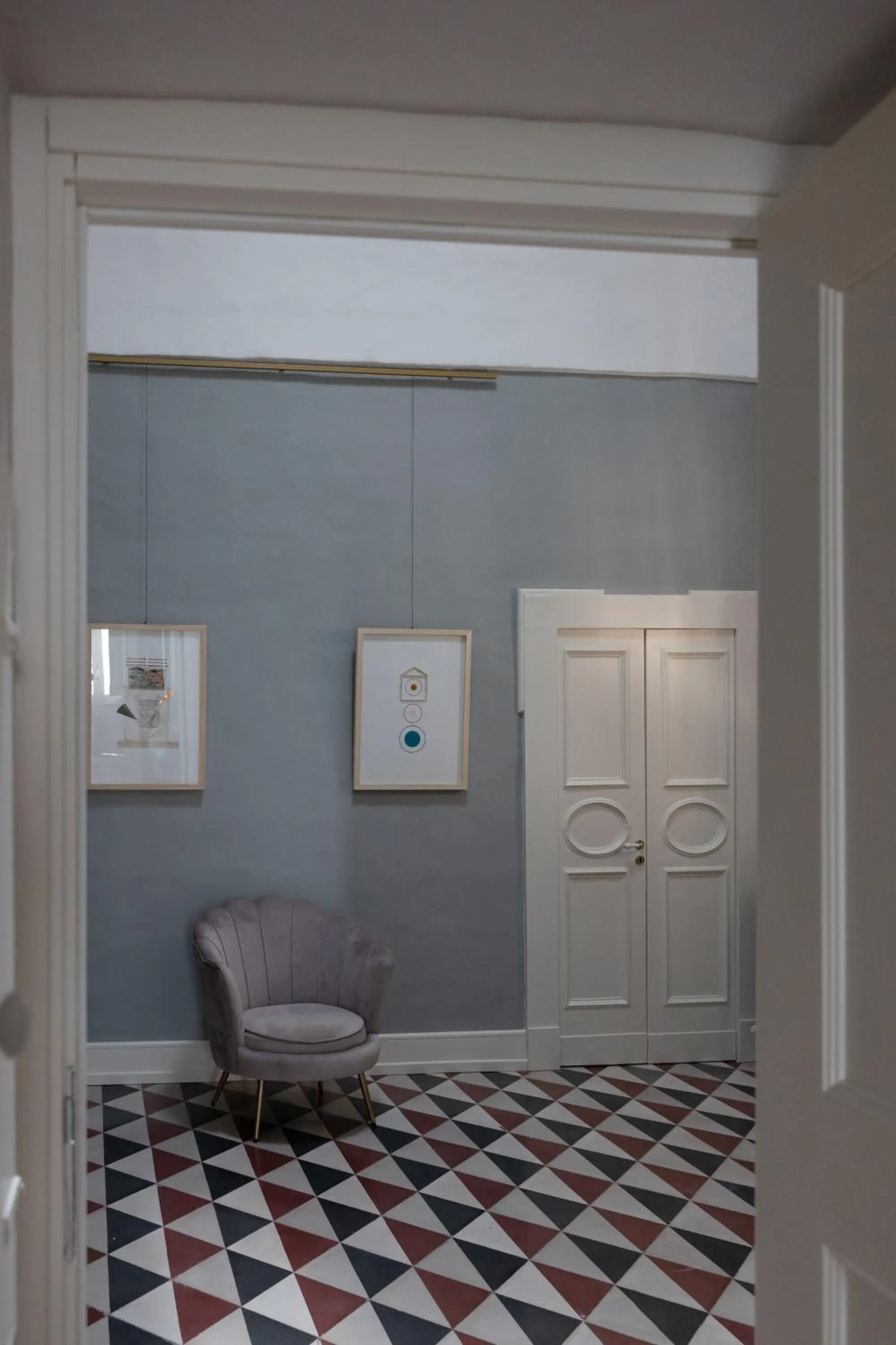 Seating area in Palazzo Sansonetti