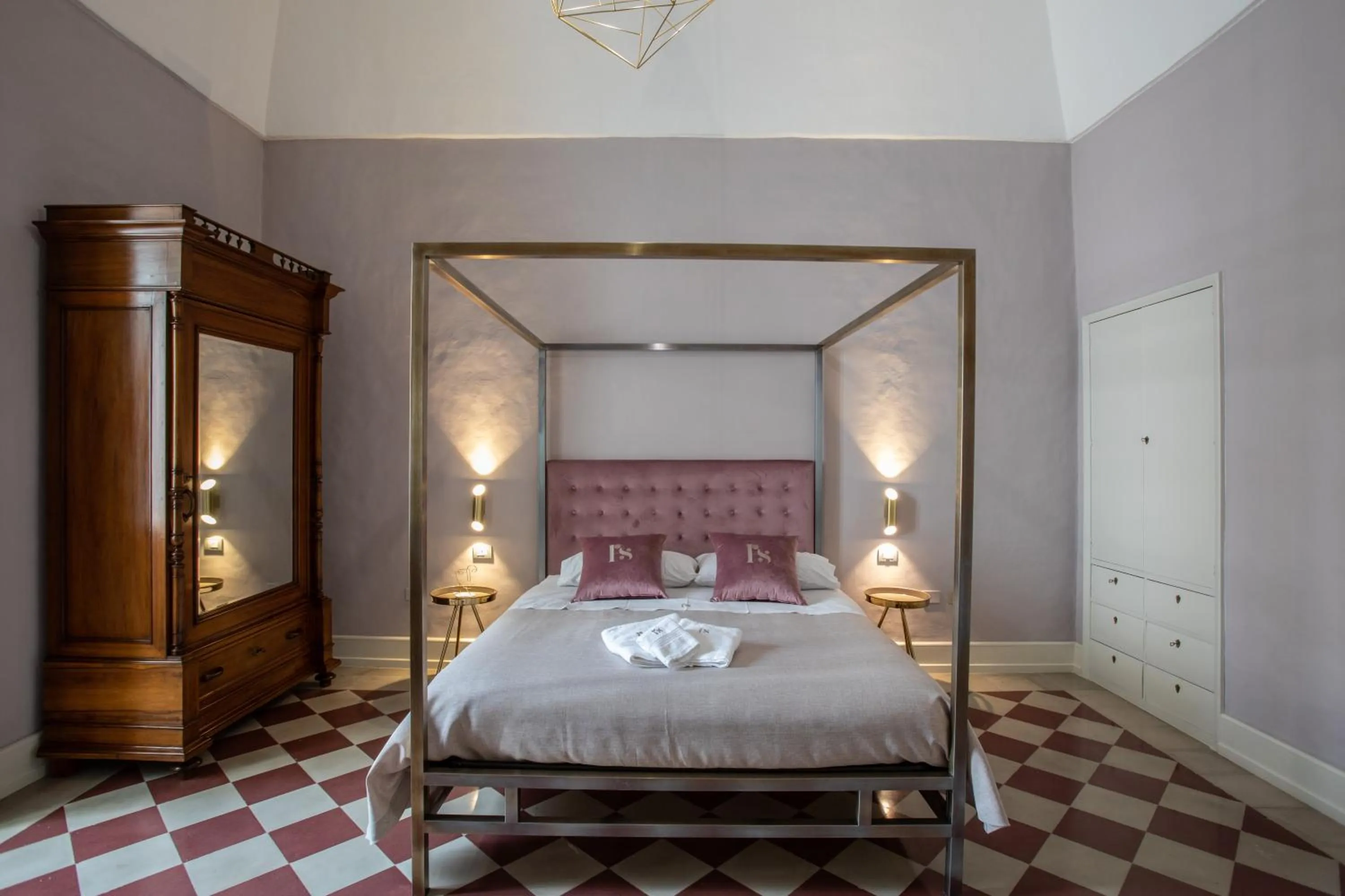Bed in Palazzo Sansonetti
