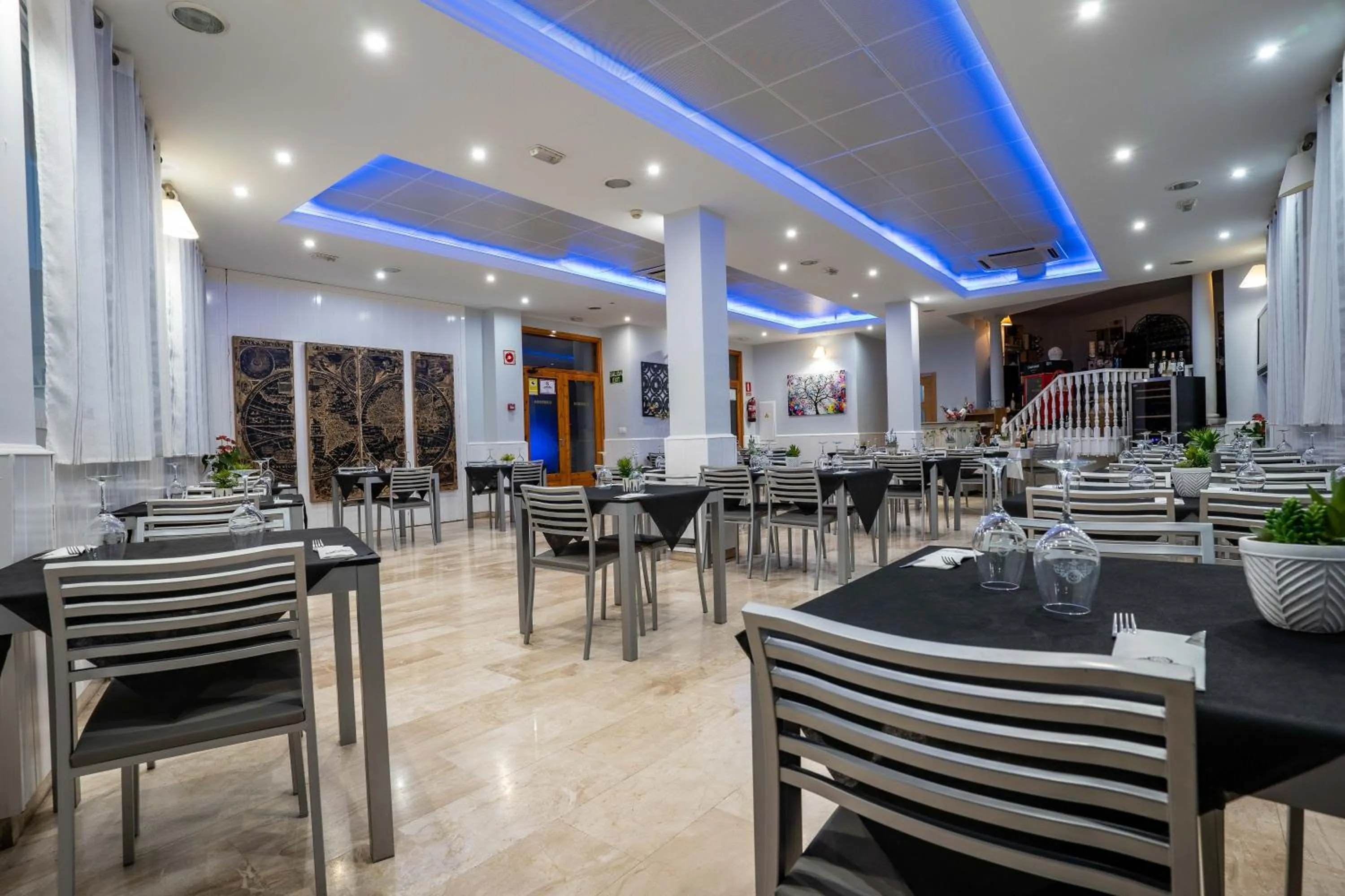Restaurant/places to eat in Hotel Sierra de Huesa