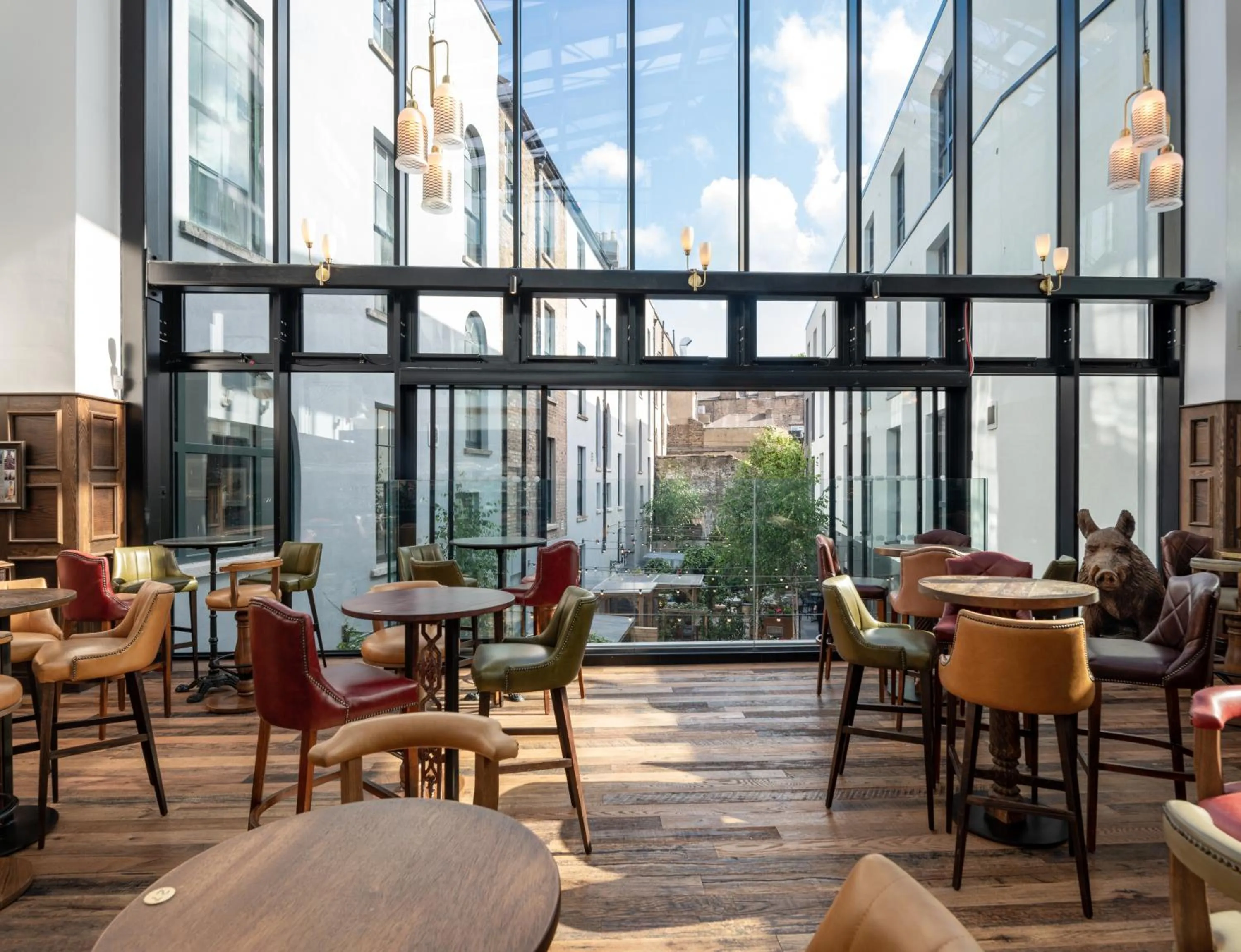 Restaurant/places to eat in Keavan's Port Hotel, Dublin