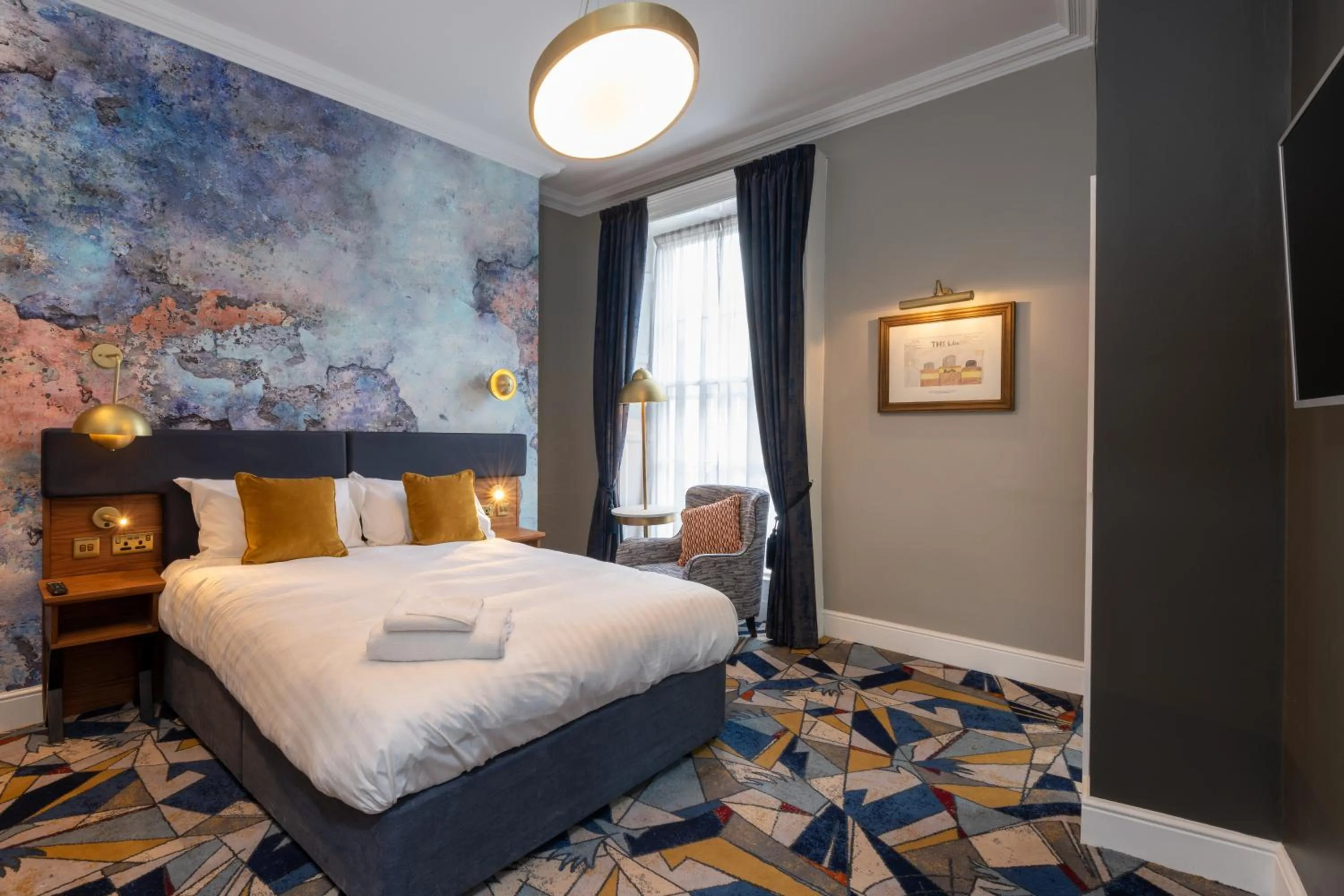 Bed in Keavan's Port Hotel, Dublin