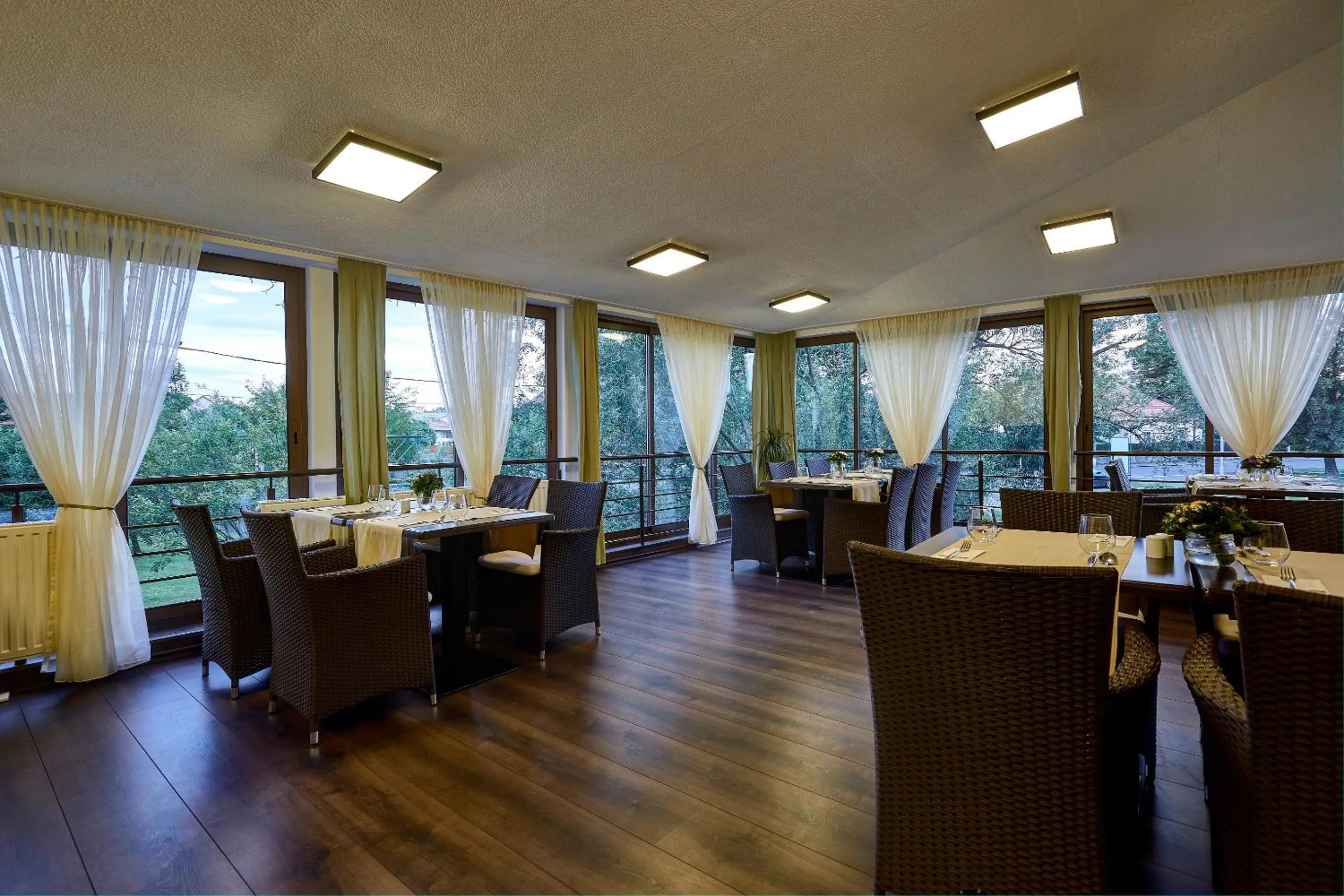 Area and facilities in Hotel Lajta Park