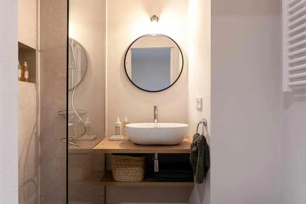 Velo Vern 1- Beautiful new apartment 2 bed ensuite