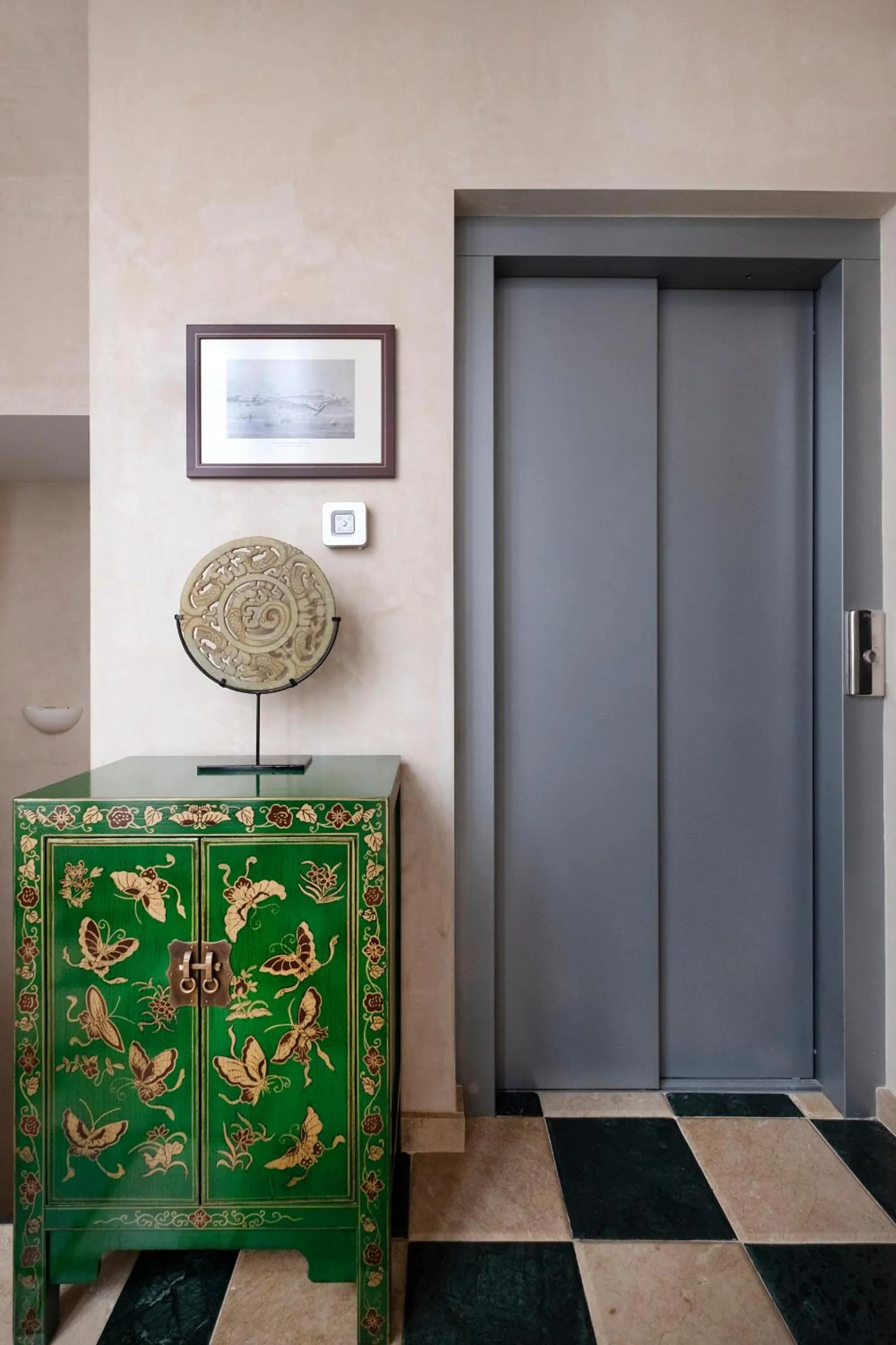 Gadir Suites